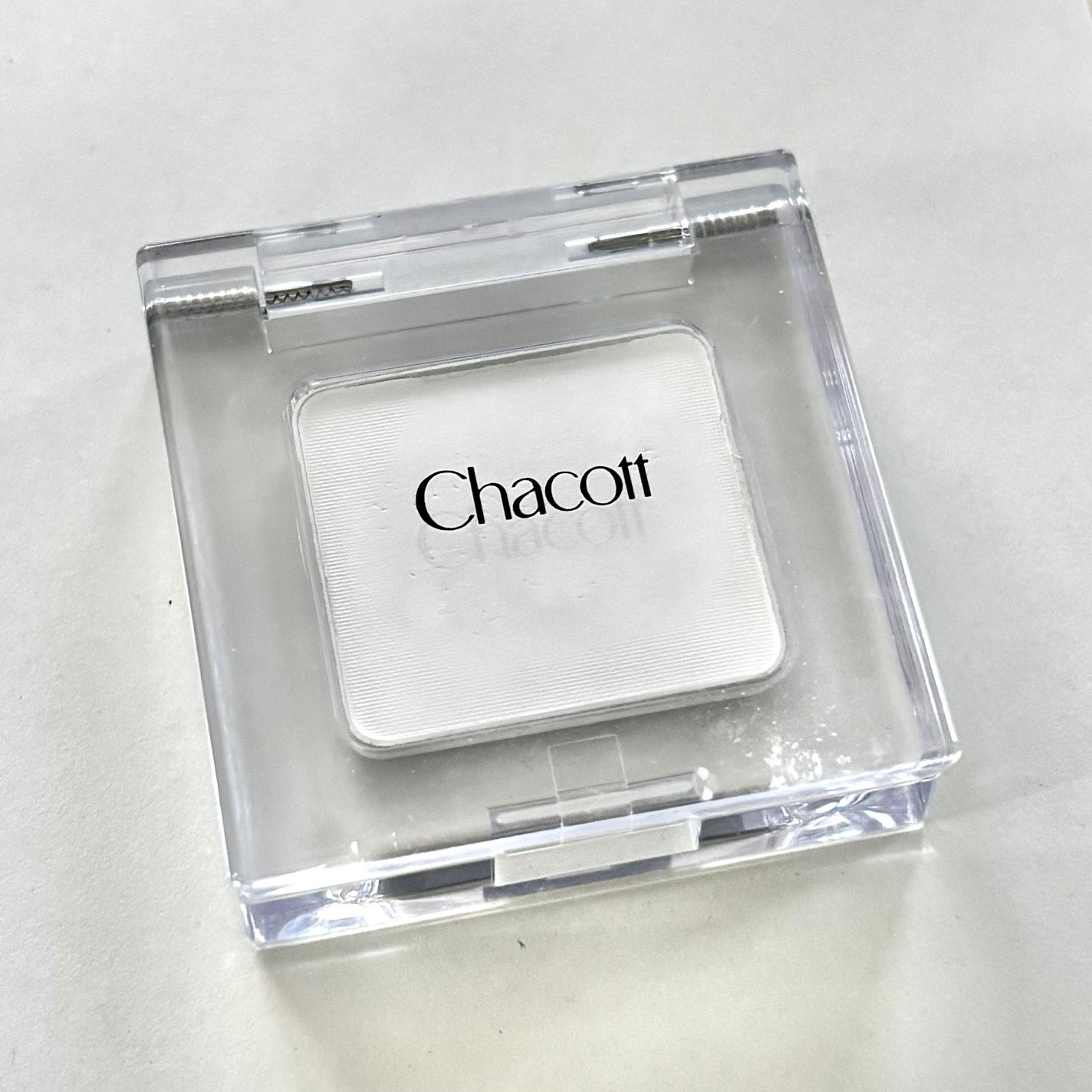 マルチカラーバリエーション マット/チャコット・コスメティクス/単色アイシャドウを使ったクチコミ(1枚目)