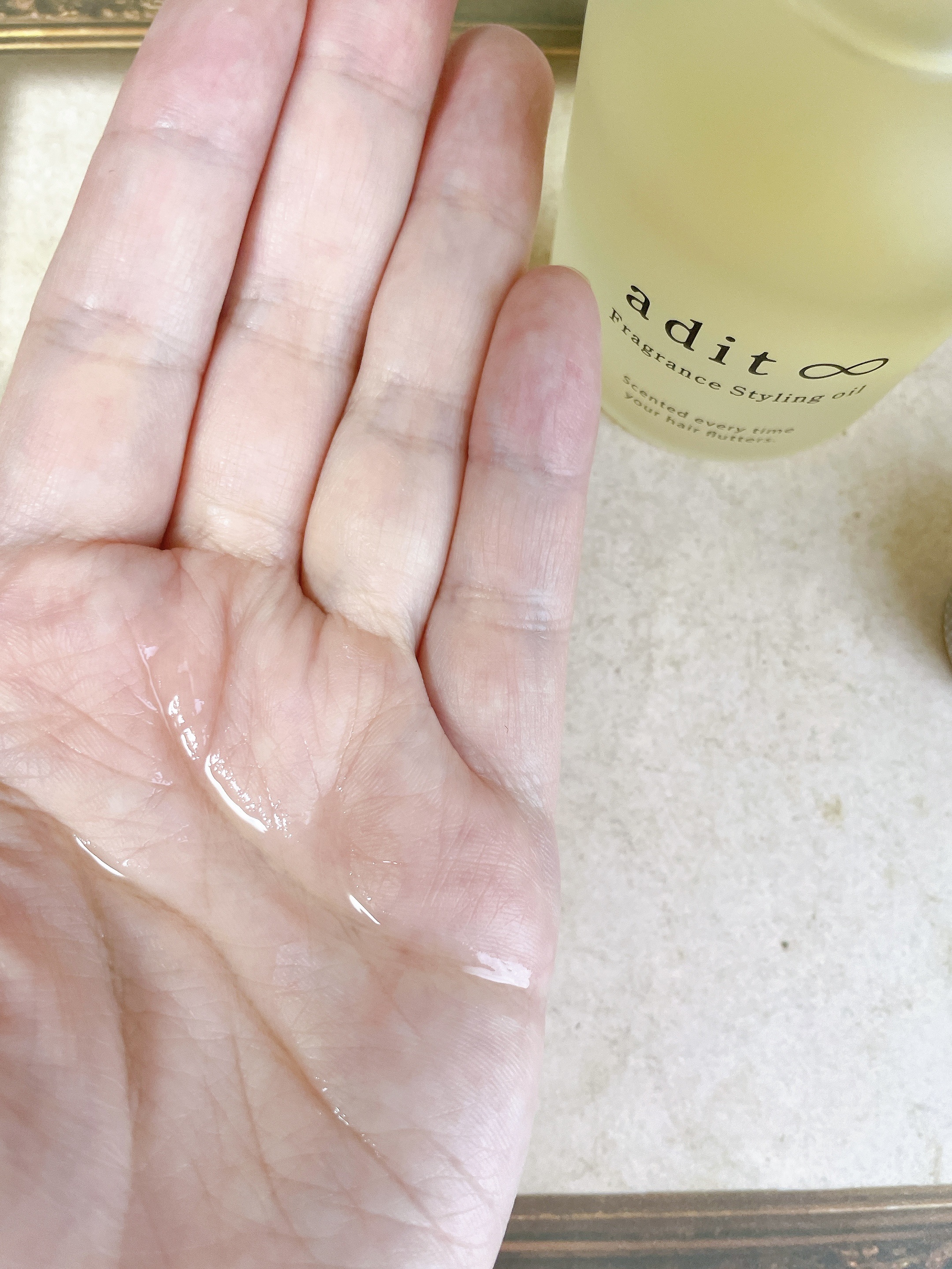 フレグランス スタイリングオイル/adit∞/ヘアオイルを使ったクチコミ（2枚目）