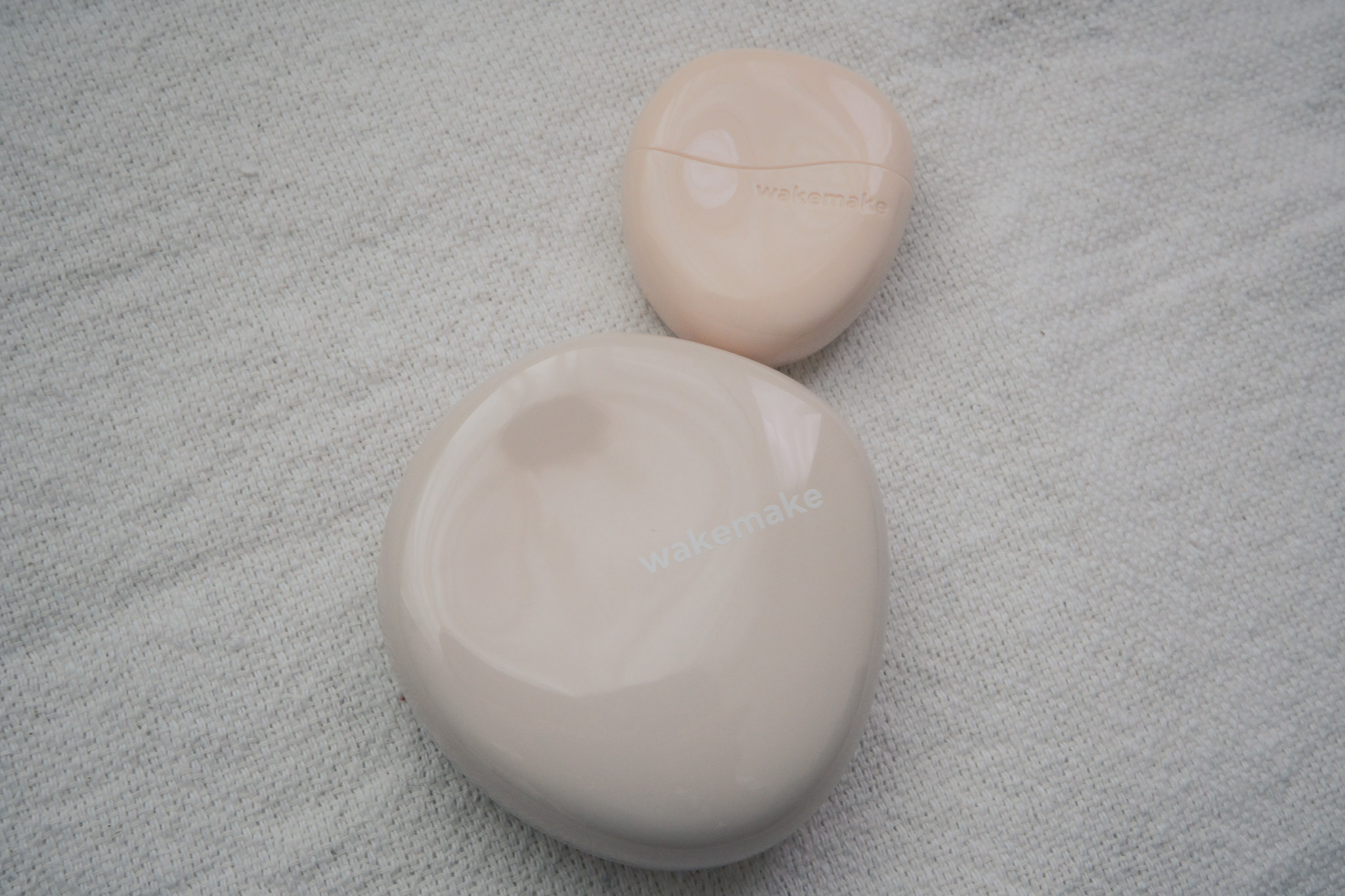 ウォーターグロウコーティングバーム 02 バニラアイボリー/wakemake/クリーム・エマルジョンファンデーションを使ったクチコミ（1枚目）