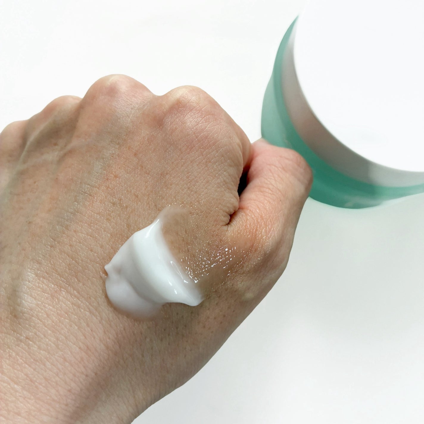 グロウキャビアクリーム/SELEVE/フェイスクリームを使ったクチコミ(5枚目)