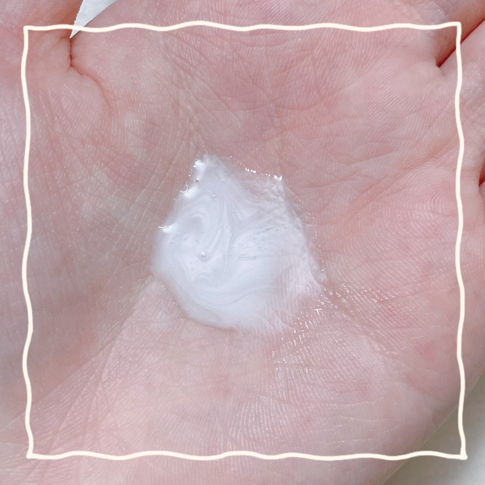 Bouncia バウンシアボディソープ ホワイトフラワーガーデンの香りのクチコミ「【フルーツ×フローラルの魅惑の香り❤︎　濃密ボディソープで、贅沢バスタイム🫧】

✼••┈┈•.....」（2枚目）