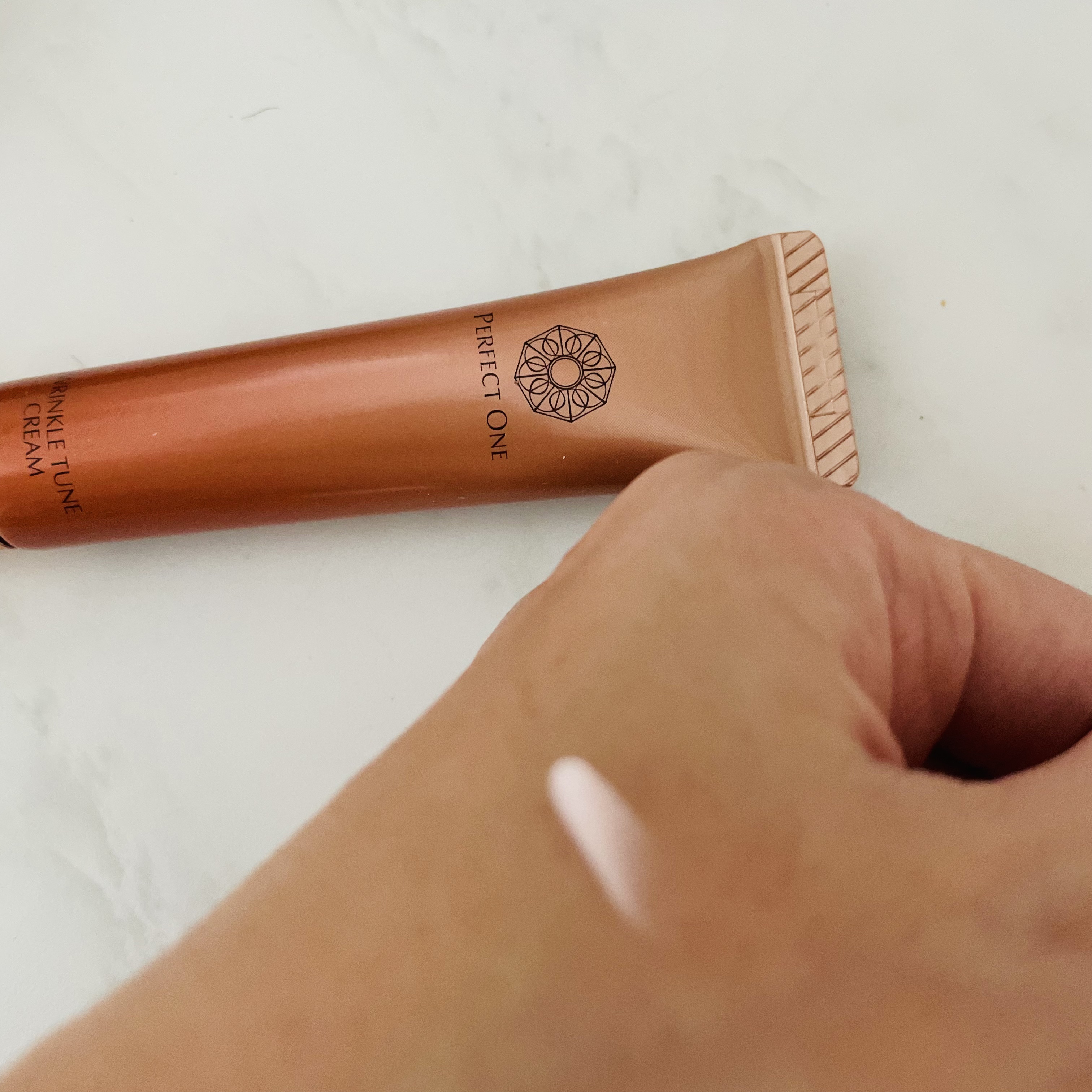 パーフェクトワン 薬用SPリンクルチューンクリーム/パーフェクトワン/フェイスクリームを使ったクチコミ（2枚目）