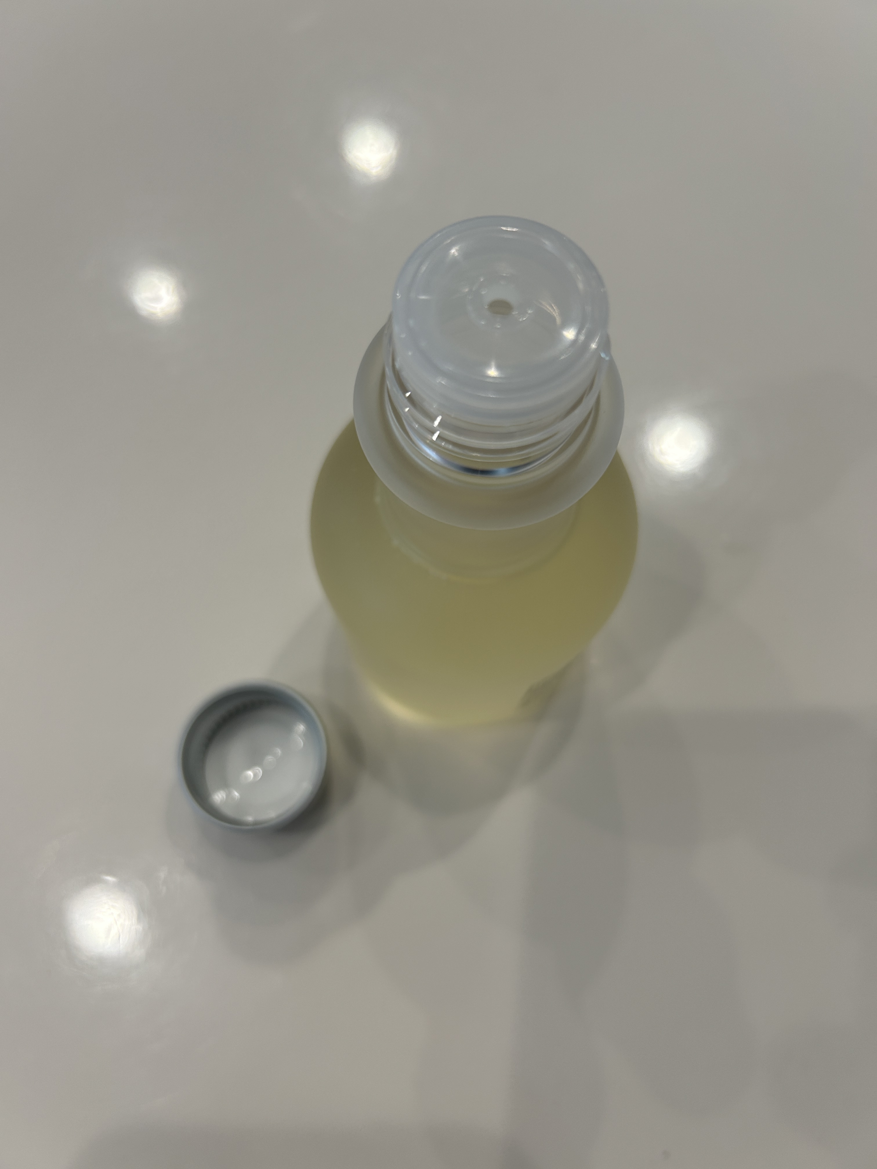 フレグランス スタイリングオイル/adit∞/ヘアオイルを使ったクチコミ（3枚目）