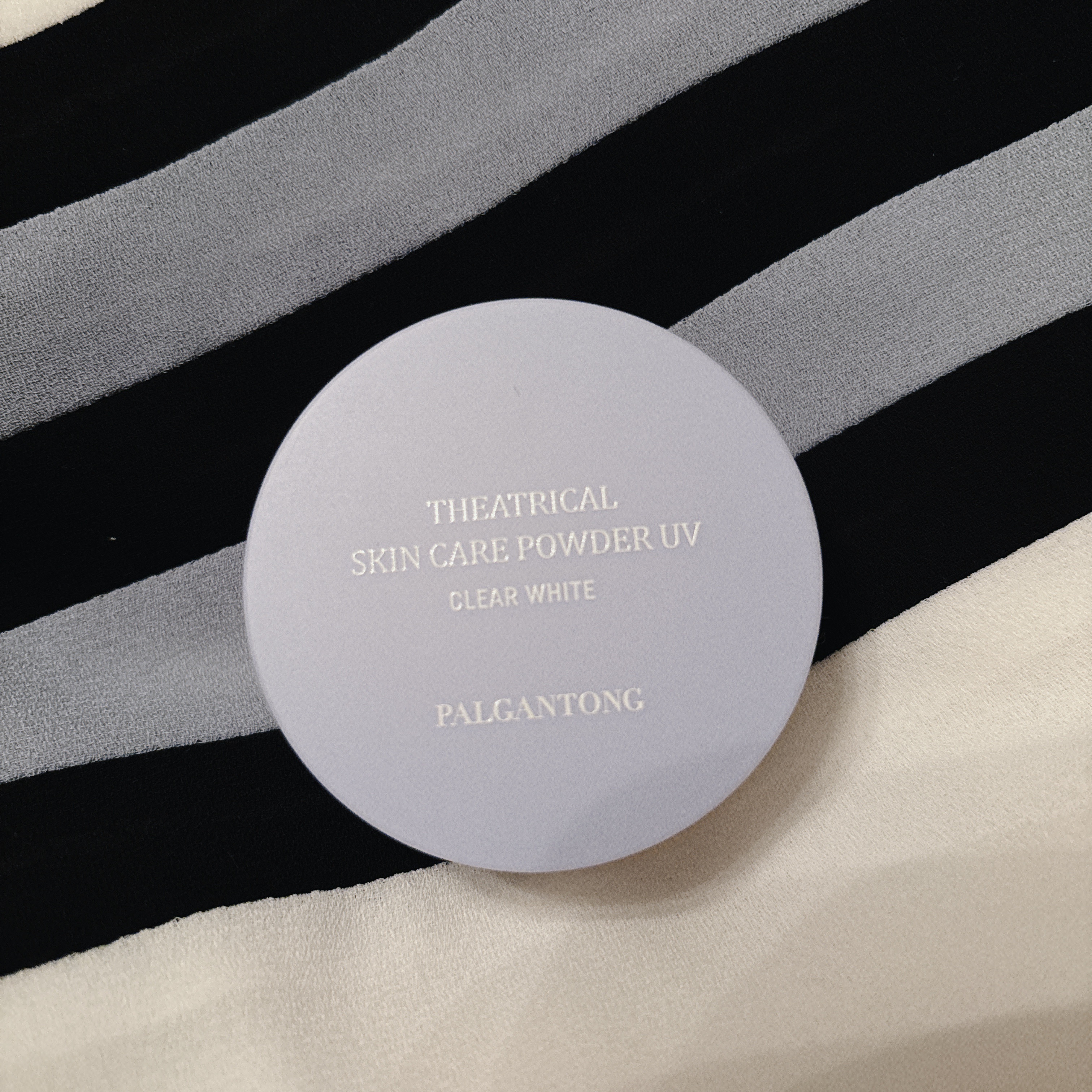 シアトリカルスキンケアパウダーUV /パルガントン/プレストパウダーを使ったクチコミ（1枚目）