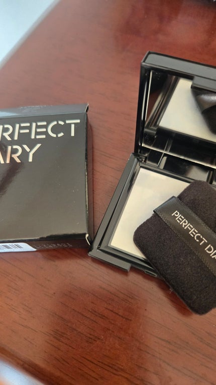 トランスルーシェント ブルーリング セッティング パウダー/PERFECT DIARY/プレストパウダーを使ったクチコミ(1枚目)
