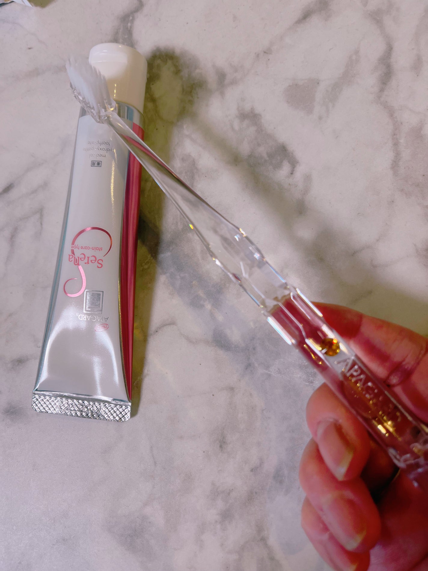 オタネ on LIPS 「歯の黄ばみ気になりませんか?アパガードセレナとアパガードクリス..」(2枚目)