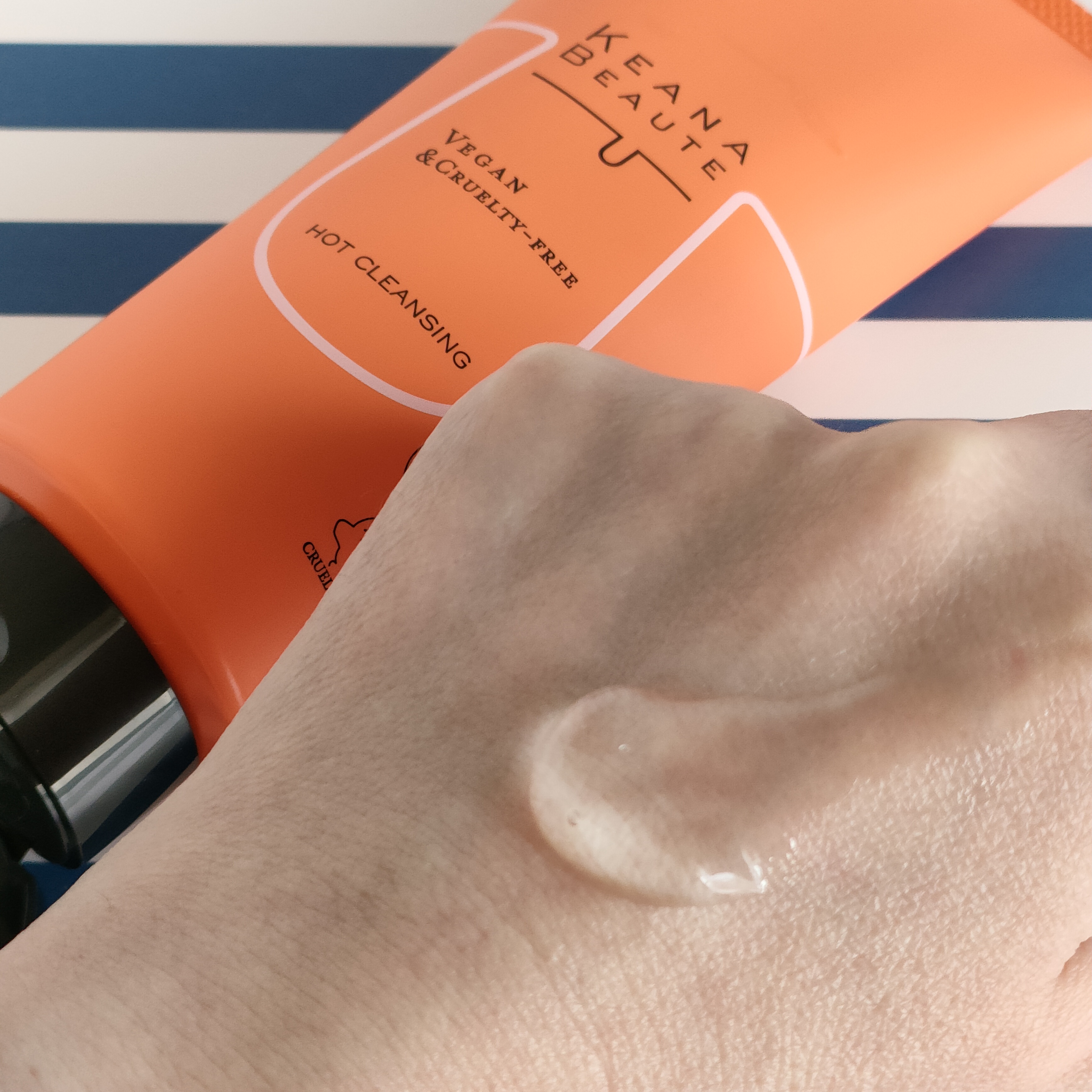 あつめの毛穴ホットクレンジング/ケアナボーテ/クレンジングジェルを使ったクチコミ（3枚目）