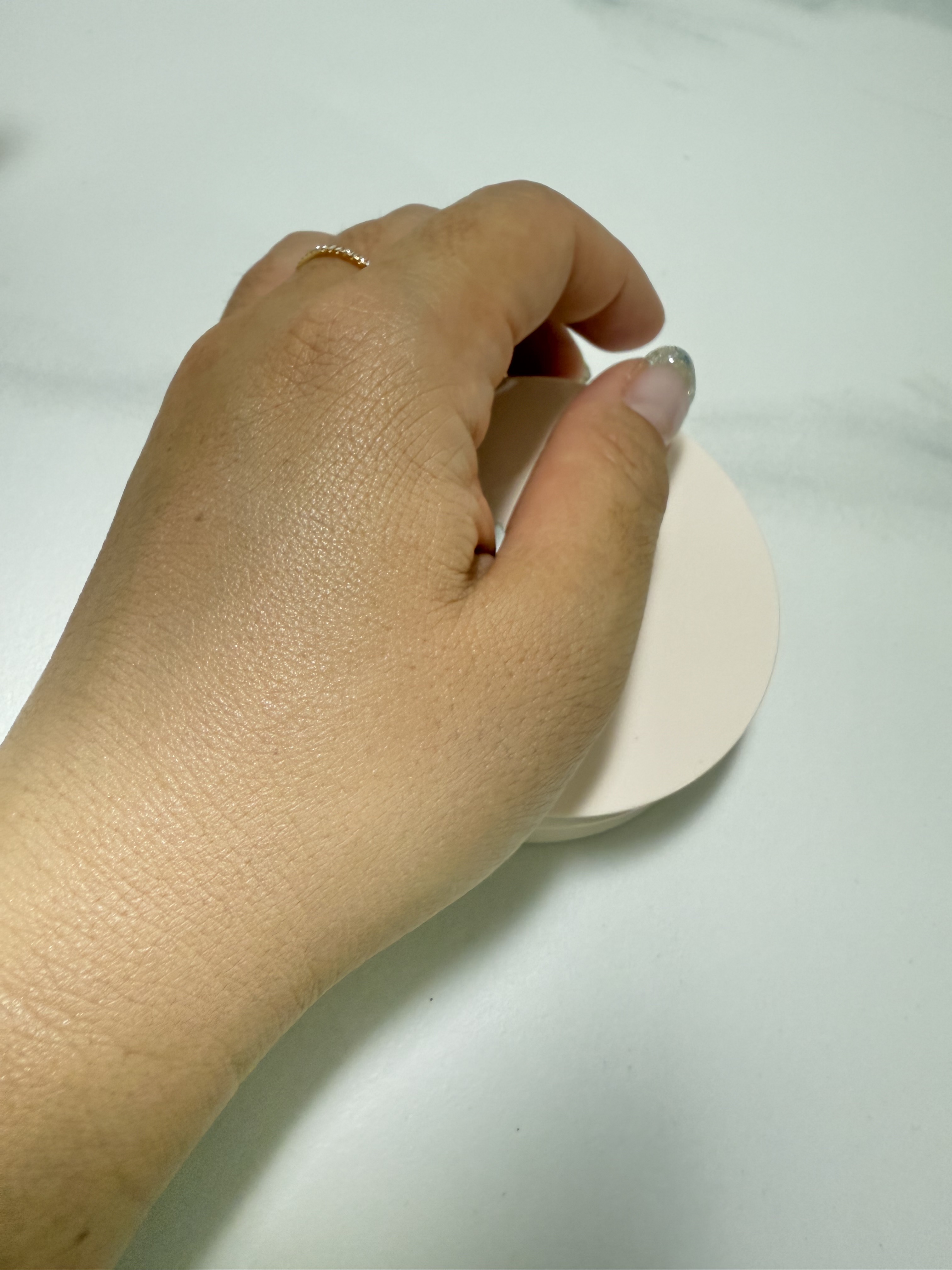 リフレクション スキン グロウ クッション ファンデーション/HERA/クッションファンデーションを使ったクチコミ（2枚目）