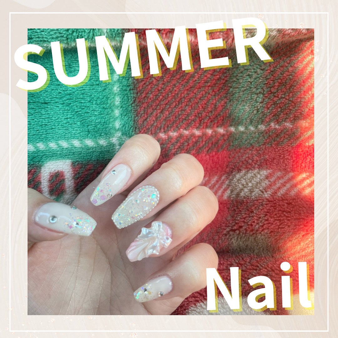 Ⅶ : フォロバ🐰✨ on LIPS 「.今月のジェルネイル💅#ジェルネイル#夏ネイル#夏ネイルデザイ..」(1枚目)