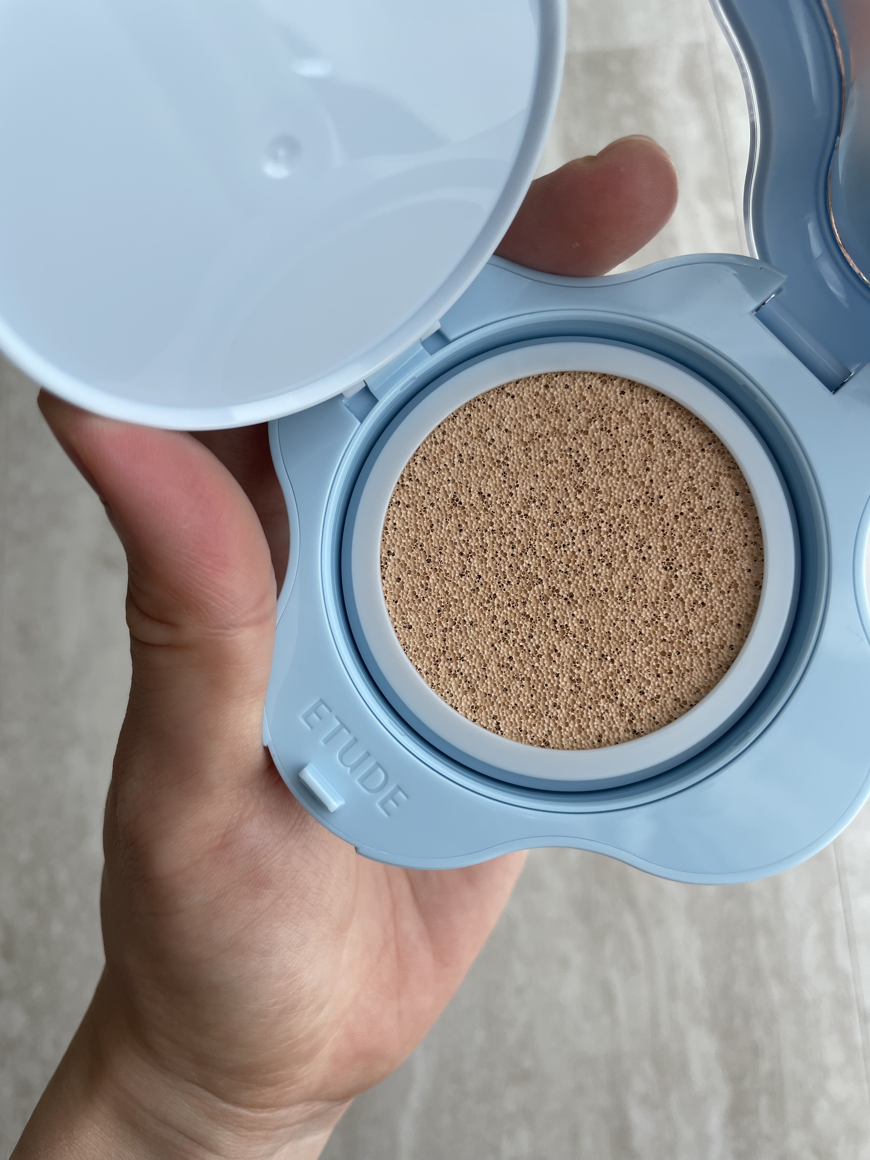 クラウドフィルタークッション/ETUDE/クッションファンデーションを使ったクチコミ（3枚目）