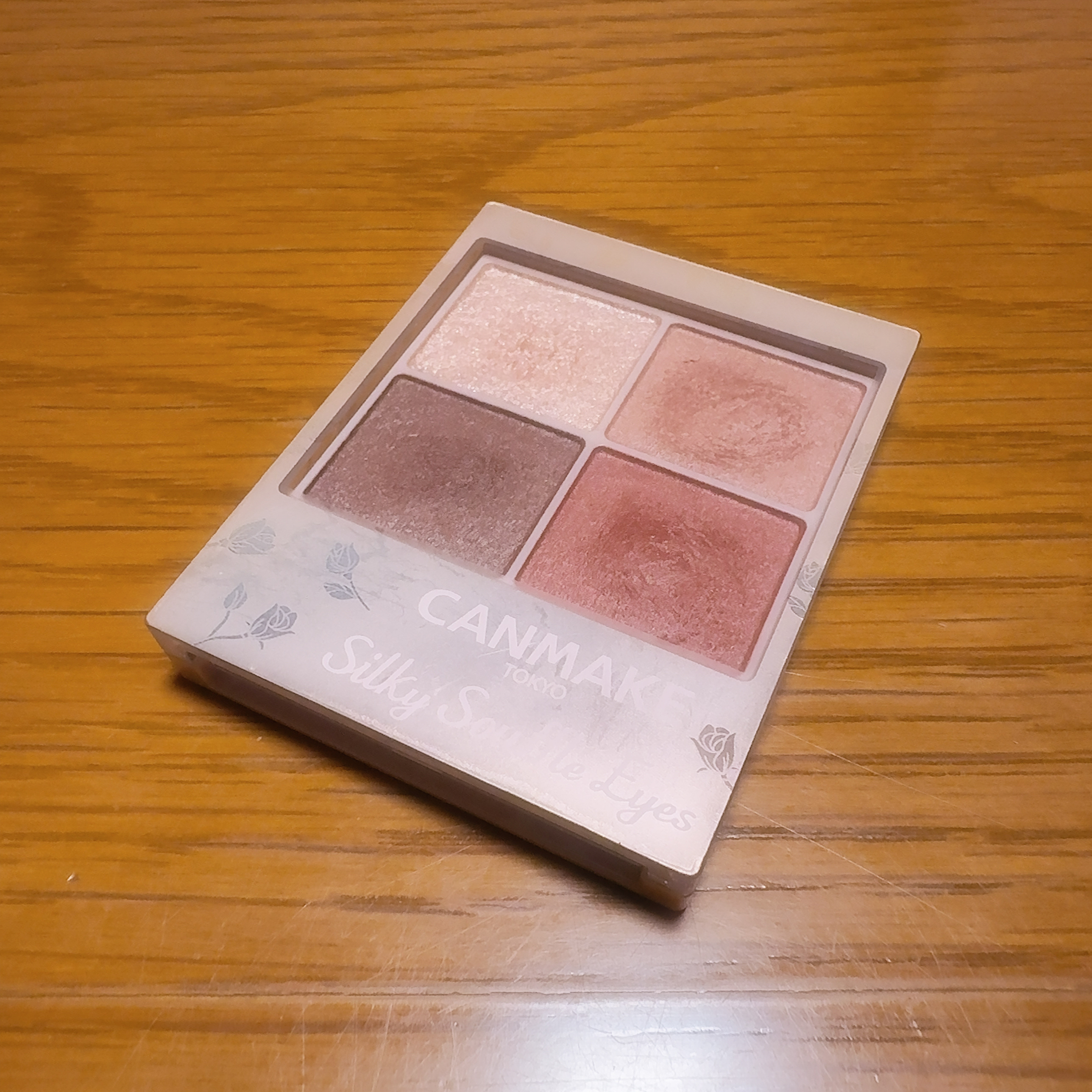 シルキースフレアイズ（マットタイプ）/キャンメイク/アイシャドウパレットを使ったクチコミ（1枚目）