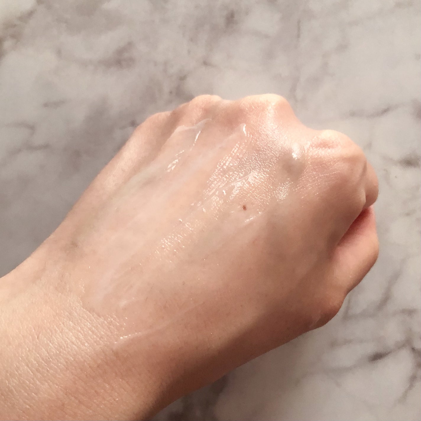 ヨル スキン オーバーナイトジェルクリーム クリア/YOLU/フェイスクリームを使ったクチコミ(4枚目)