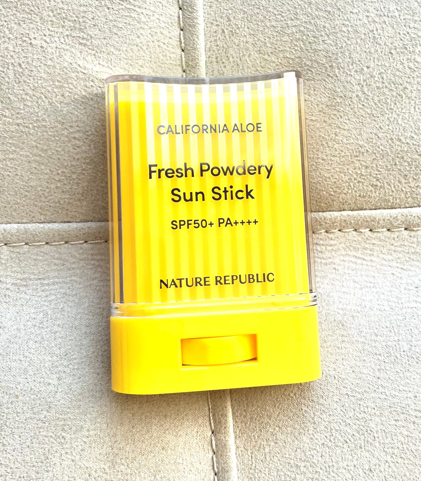 パウダリーUVアロエスティック/ネイチャーリパブリック/日焼け止めスティックを使ったクチコミ(1枚目)