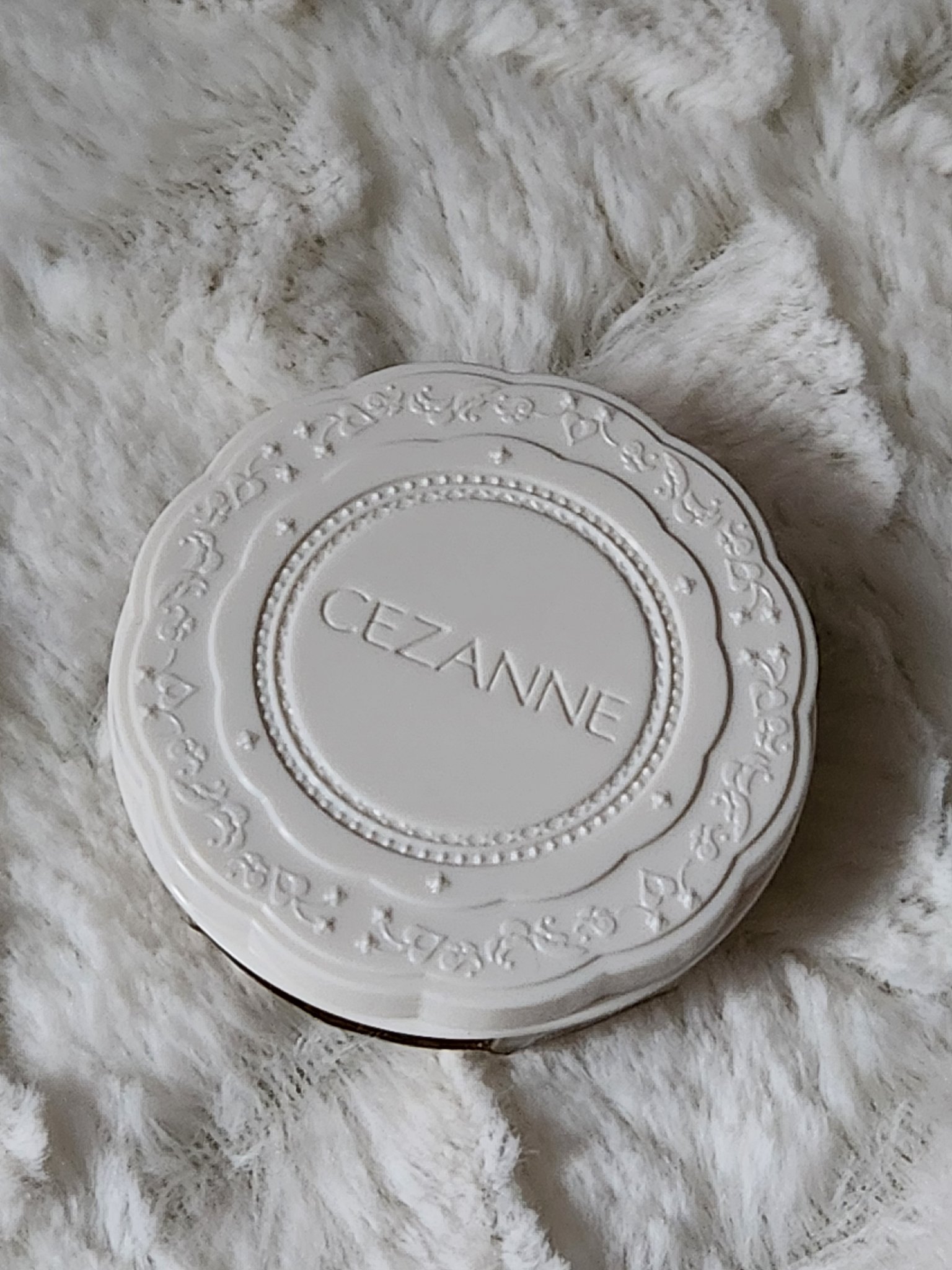 UVシルクカバーパウダー/CEZANNE/プレストパウダーを使ったクチコミ（2枚目）