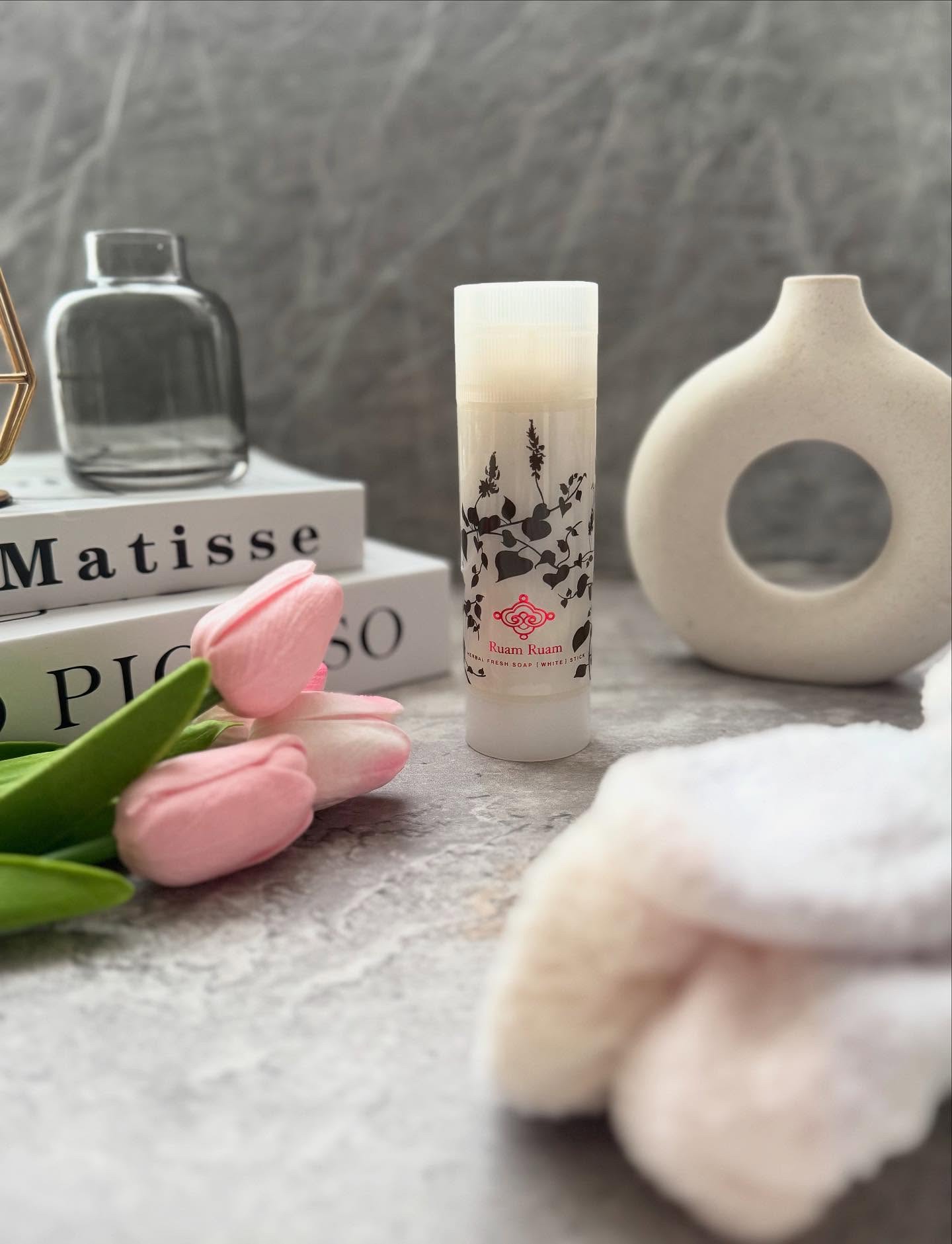 生せっけん スティック [ホワイト] オリジナル/Ruam Ruam/洗顔石鹸を使ったクチコミ（1枚目）