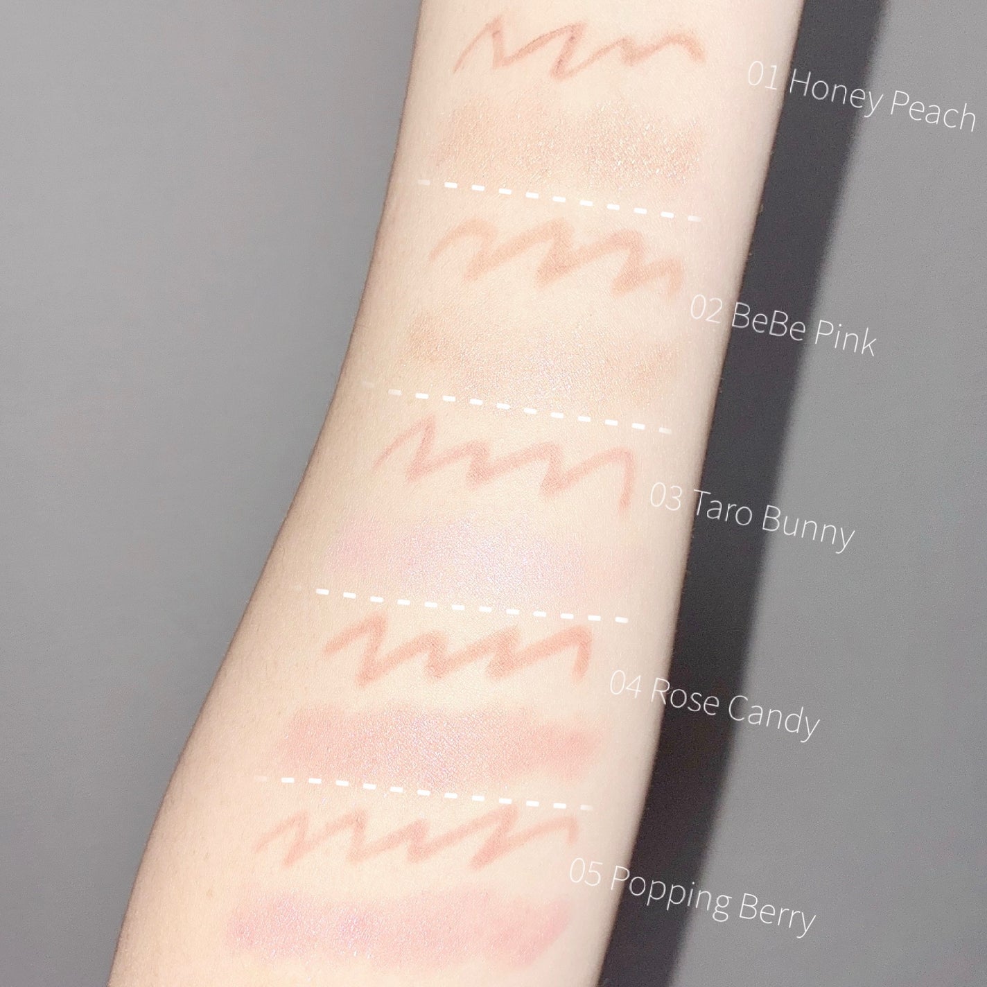 カラープレイデュアルライナー/2aN/スティックアイシャドウを使ったクチコミ(2枚目)