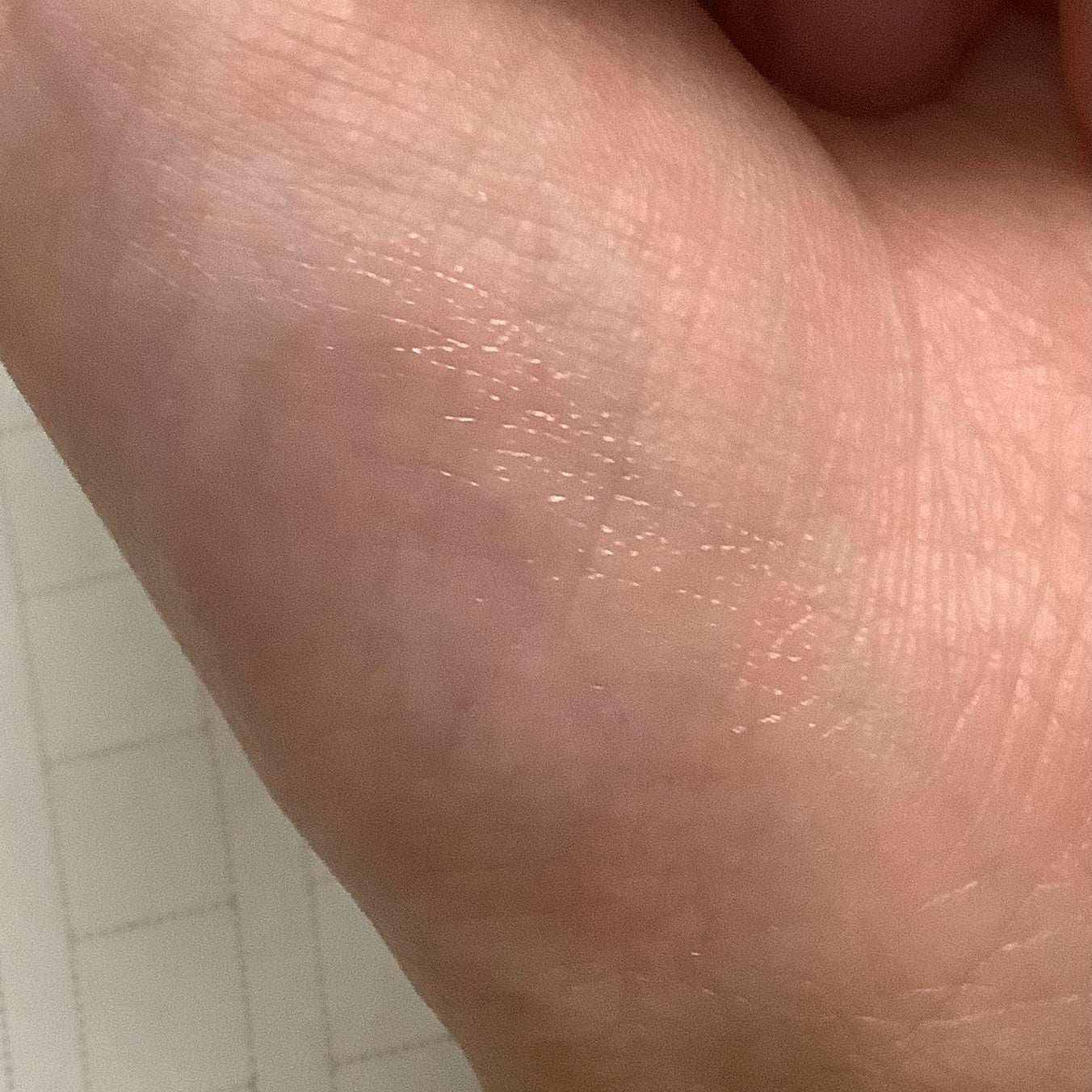 ウォーターリップ ほんのり色つき/メンソレータム/リップクリームを使ったクチコミ(2枚目)