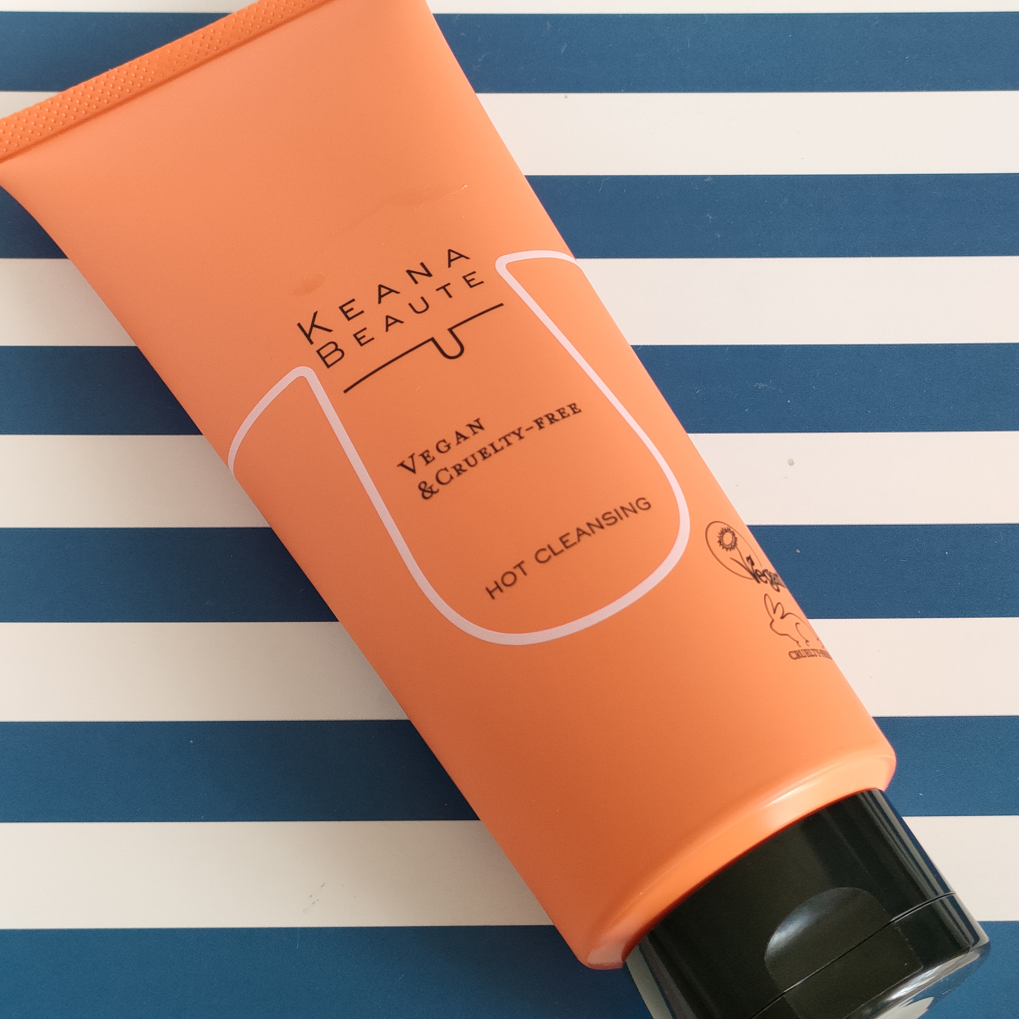 あつめの毛穴ホットクレンジング/ケアナボーテ/クレンジングジェルを使ったクチコミ（1枚目）