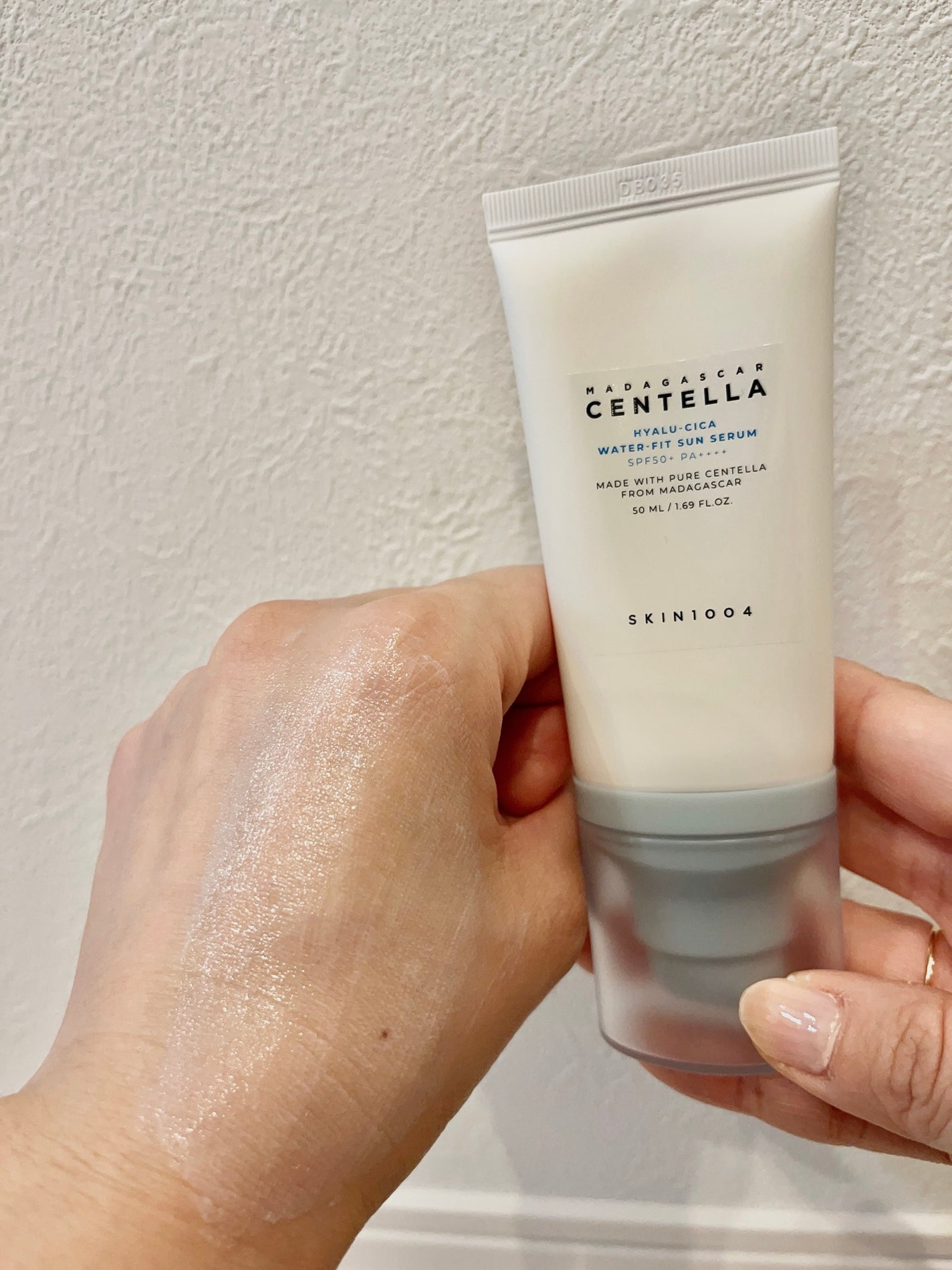 ヒアルーシカ ウォーターフィット サンセラム/SKIN1004/日焼け止めローションを使ったクチコミ(3枚目)
