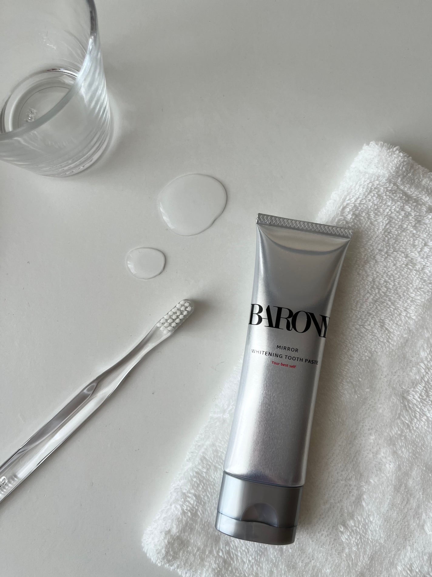 MIRROR WHITENING TOOTH PASTE(歯磨きジェル)/BARONY/歯磨き粉を使ったクチコミ(2枚目)