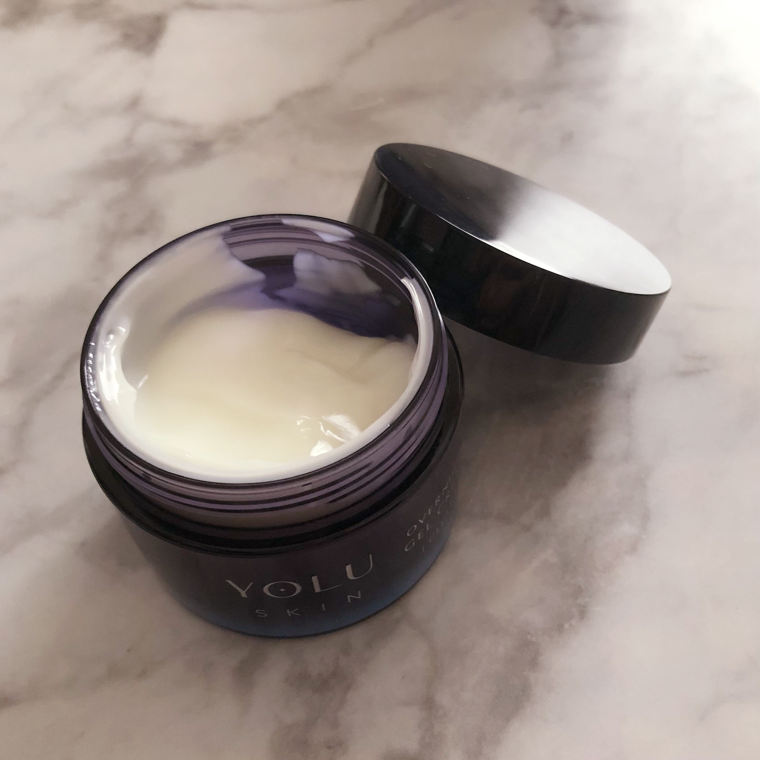 ヨル スキン オーバーナイトジェルクリーム クリア/YOLU/フェイスクリームを使ったクチコミ（2枚目）