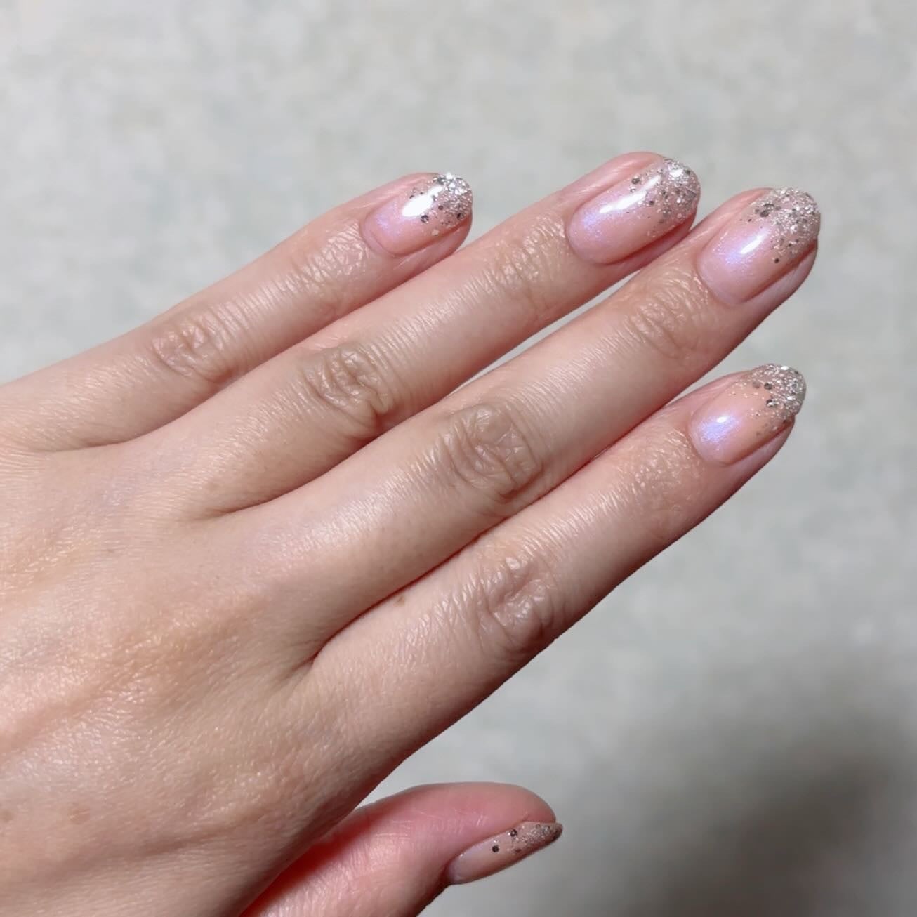 ho.ma.ri on LIPS 「今月のネイル💅今月は推し活も落ち着いたのでシンプルに⭐️ベージ..」(2枚目)