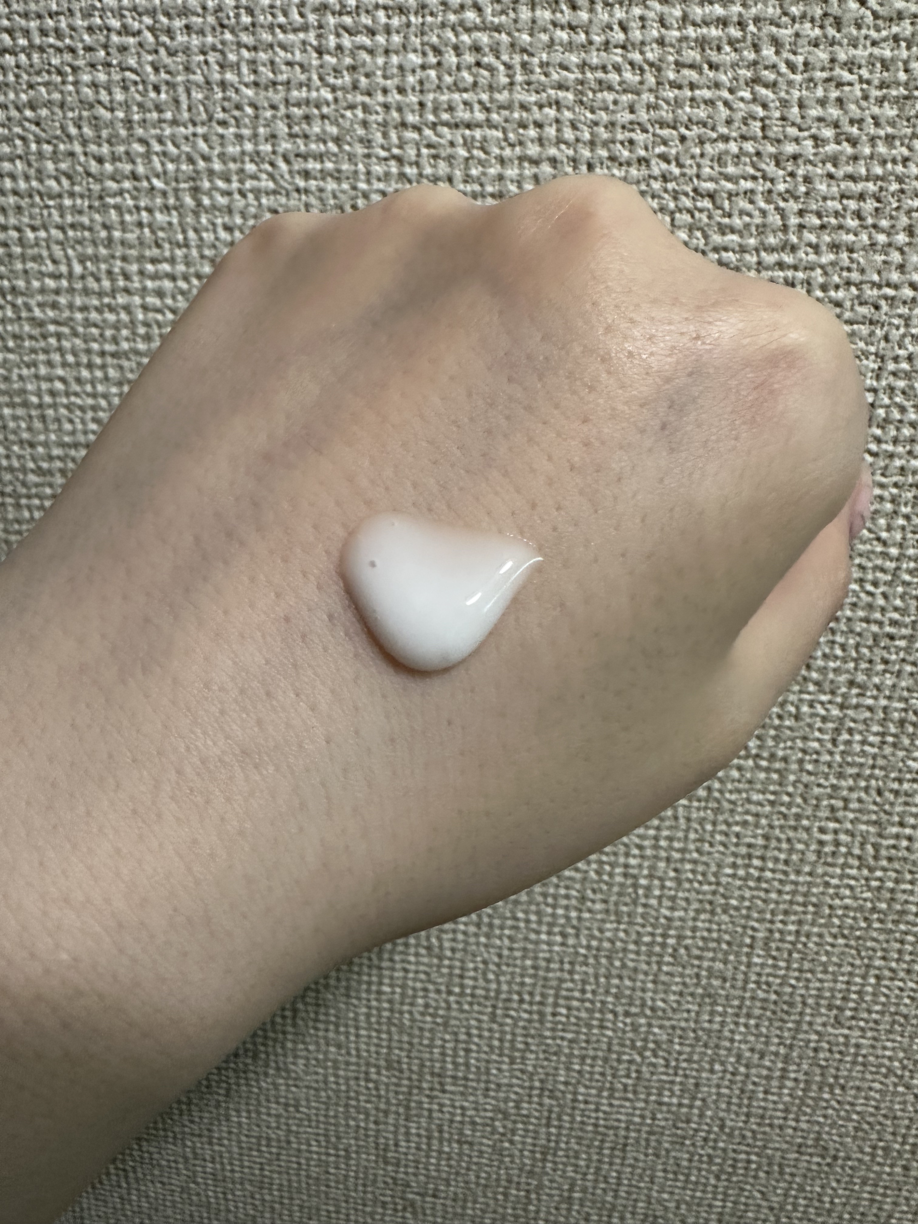 【医薬部外品】ニベア ルーセントビューティ シルクブライトニング ブライトニング美容液ボディミルク/ニベア/ボディミルクを使ったクチコミ（2枚目）