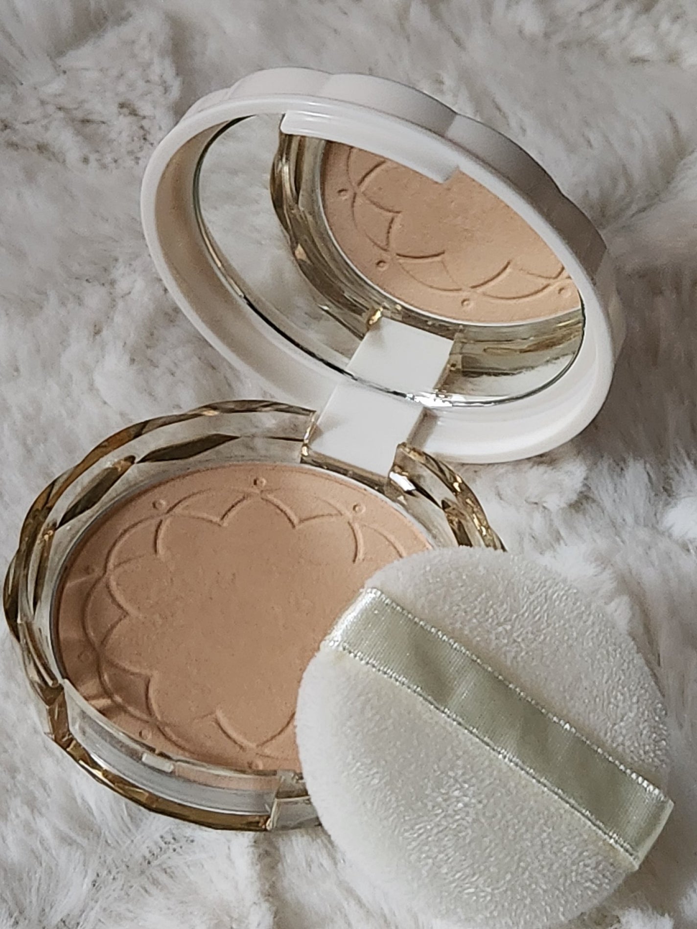 UVシルクカバーパウダー/CEZANNE/プレストパウダーを使ったクチコミ(3枚目)