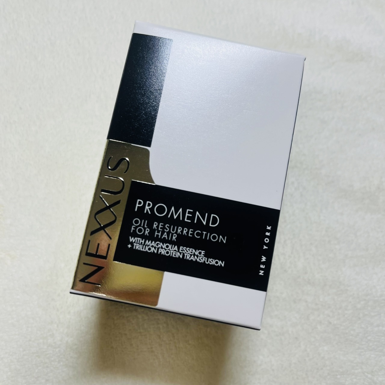 「ネクサス プロメンド オイルリザレクションヘアオイル」

しなやかで、なめらかな、艶髪へ導くヘアオイル。
香りが長続きするのが特徴です。

しっとりまとまる髪に仕上げ、スタイリングも簡単に。
ボディオイルとして、お肌にも使えます！

熱か