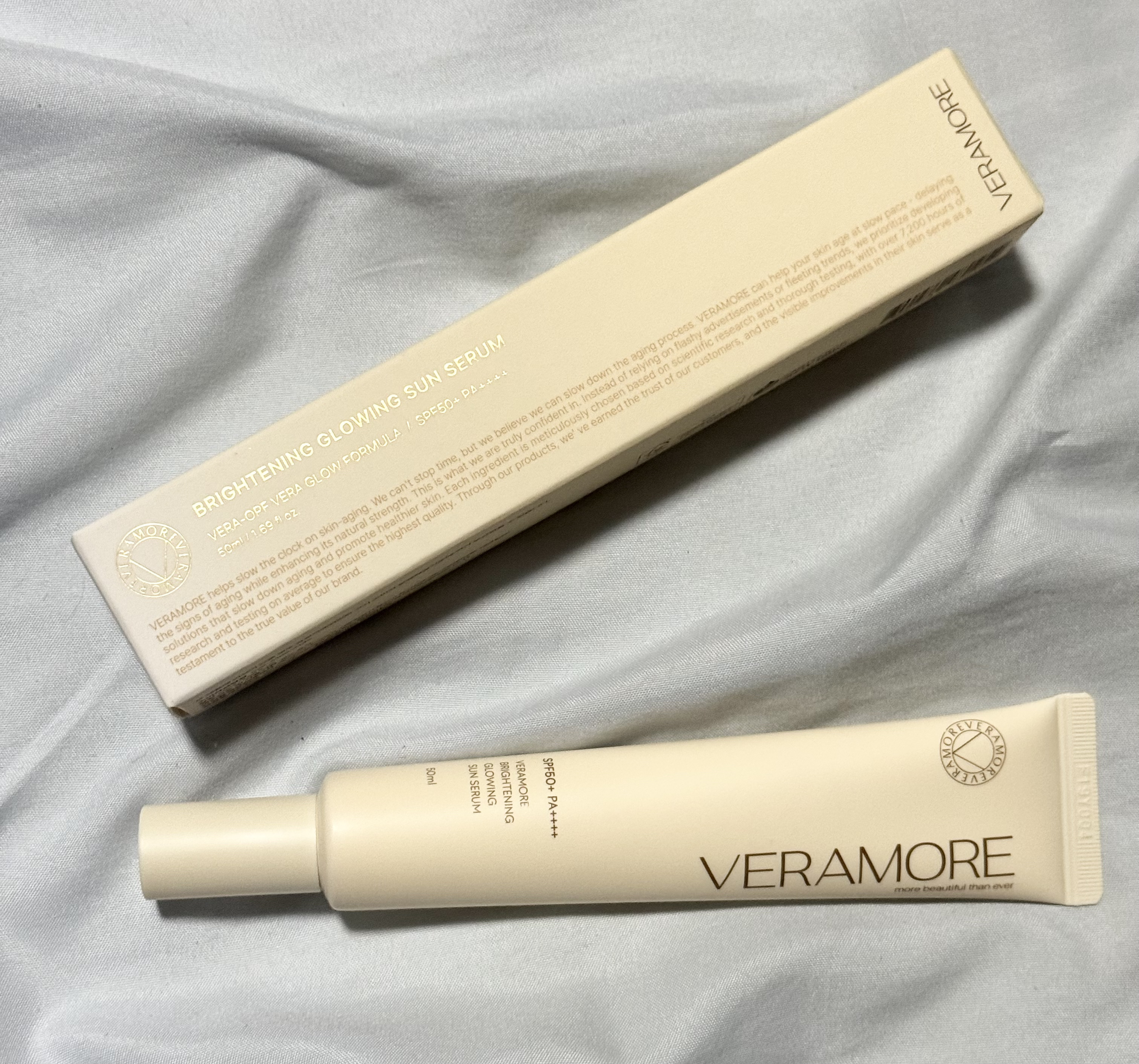 VERAMORE BRIGHTENING GLOWING SUN SERUM/VERAMORE/日焼け止めローションを使ったクチコミ（1枚目）