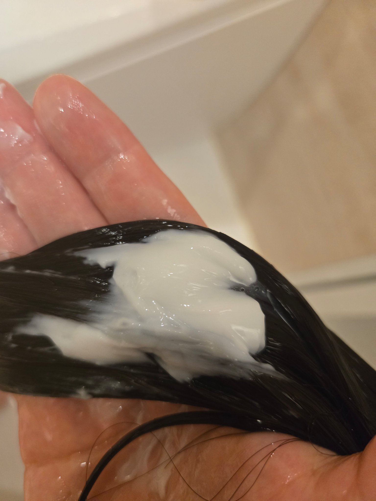 モイストアップ ジェル シャンプー/トリートメント/fuettarich (フエッタリッチ)/サロンシャンプーを使ったクチコミ（3枚目）