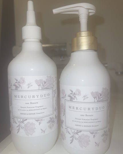 フレグランスシャンプー&ウォータートリートメント スパークリングフローラルの香り/MERCURYDUO/市販シャンプーを使ったクチコミ(4枚目)