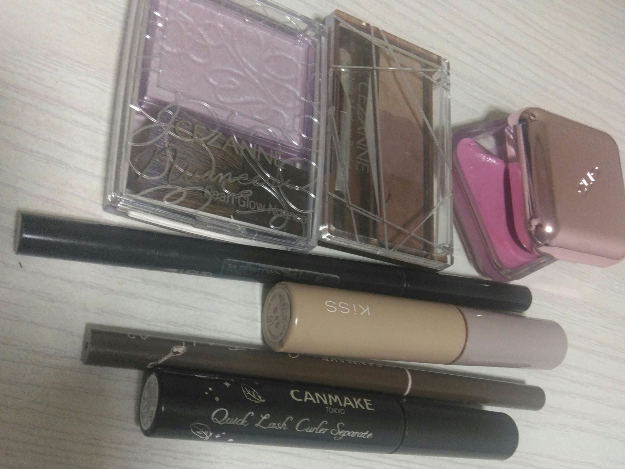 パールグロウニュアンサー/CEZANNE/パウダーハイライトを使ったクチコミ（1枚目）