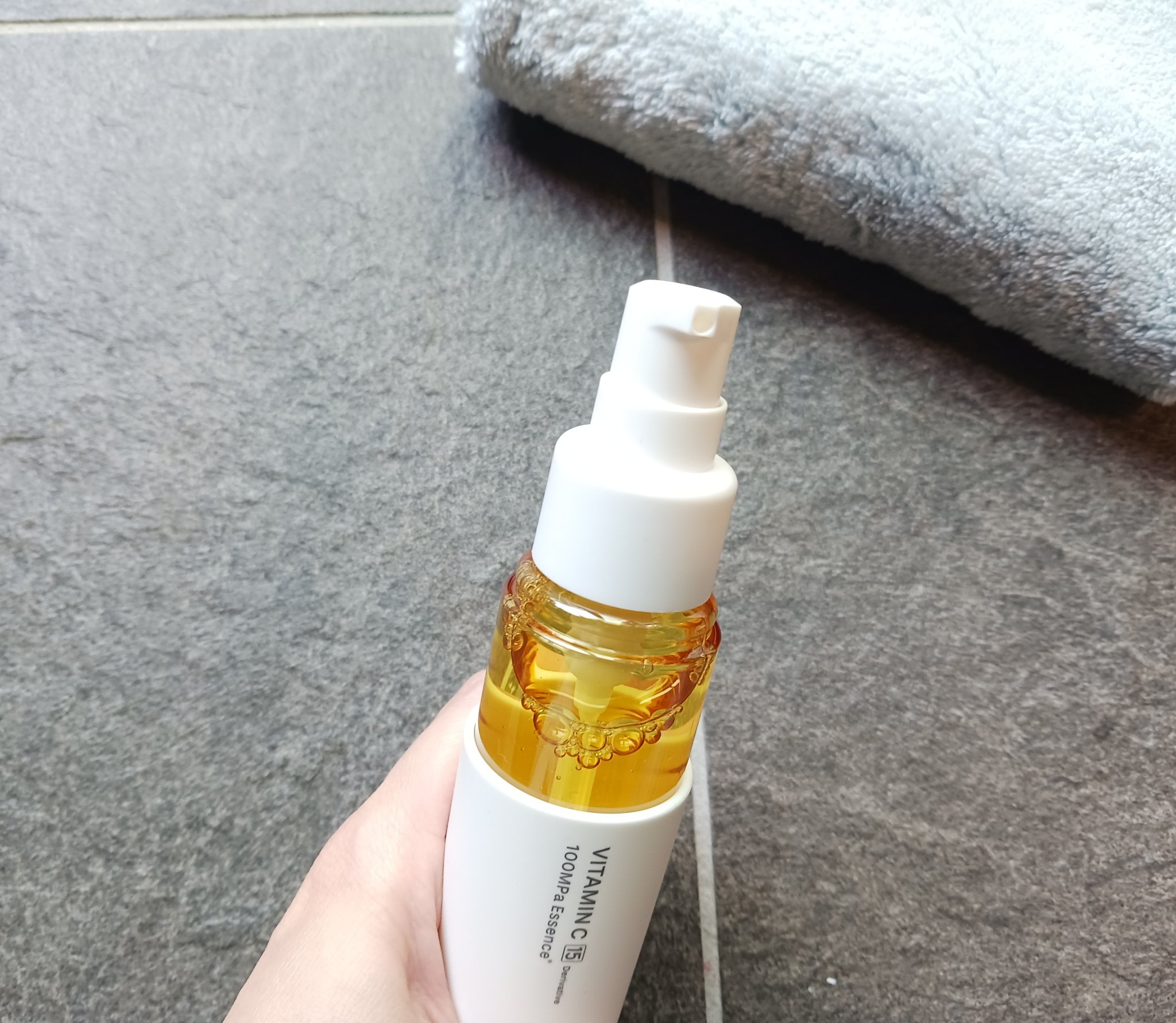 V エッセンス/unlabel/美容液を使ったクチコミ（2枚目）