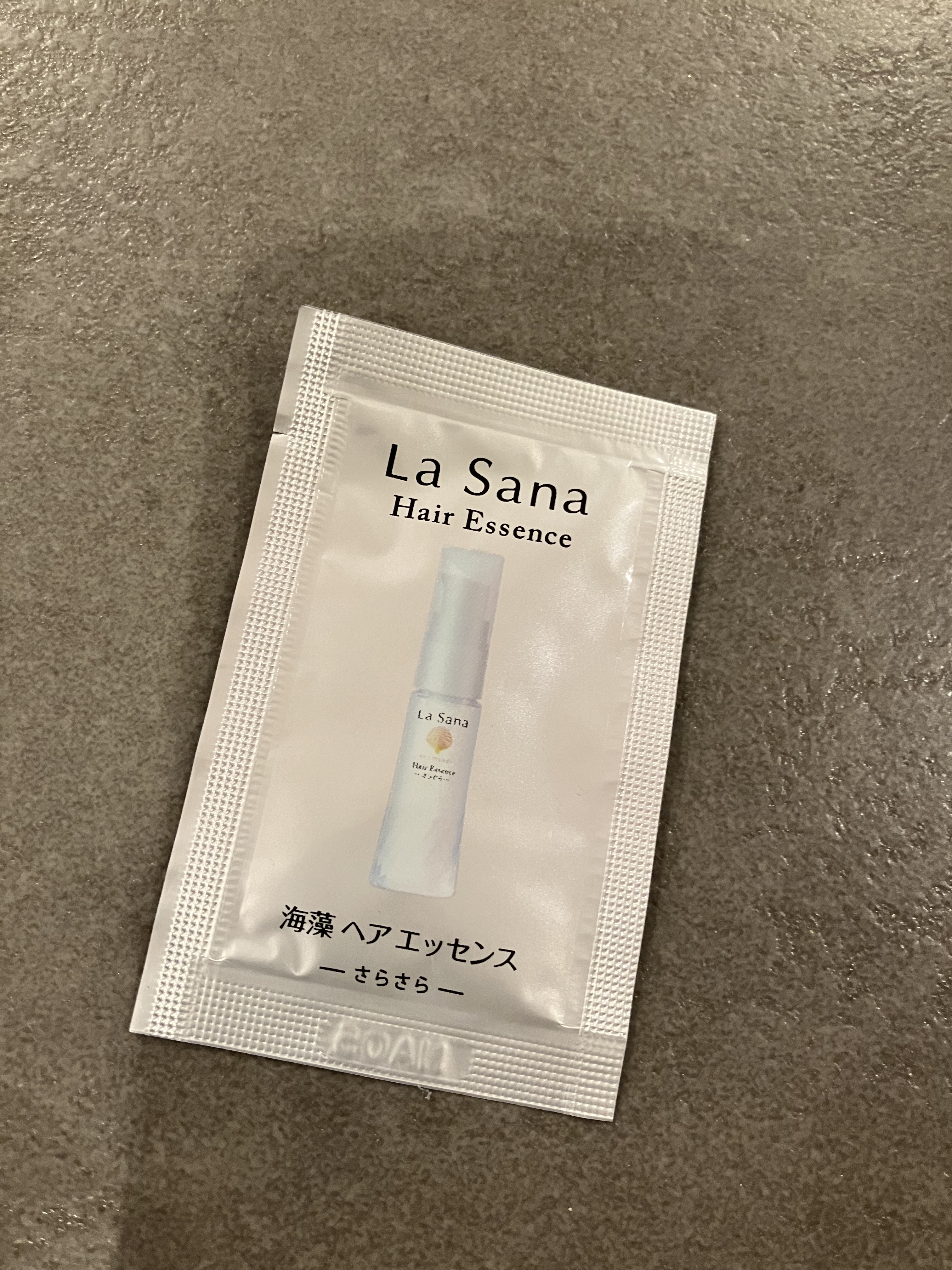 海藻 ヘア エッセンス さらさら/ラサーナ/ヘアオイルを使ったクチコミ（1枚目）