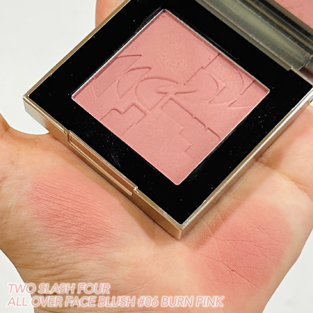 オールオーバーフェイスブラッシュ/TWO SLASH FOUR/パウダーチークを使ったクチコミ(1枚目)