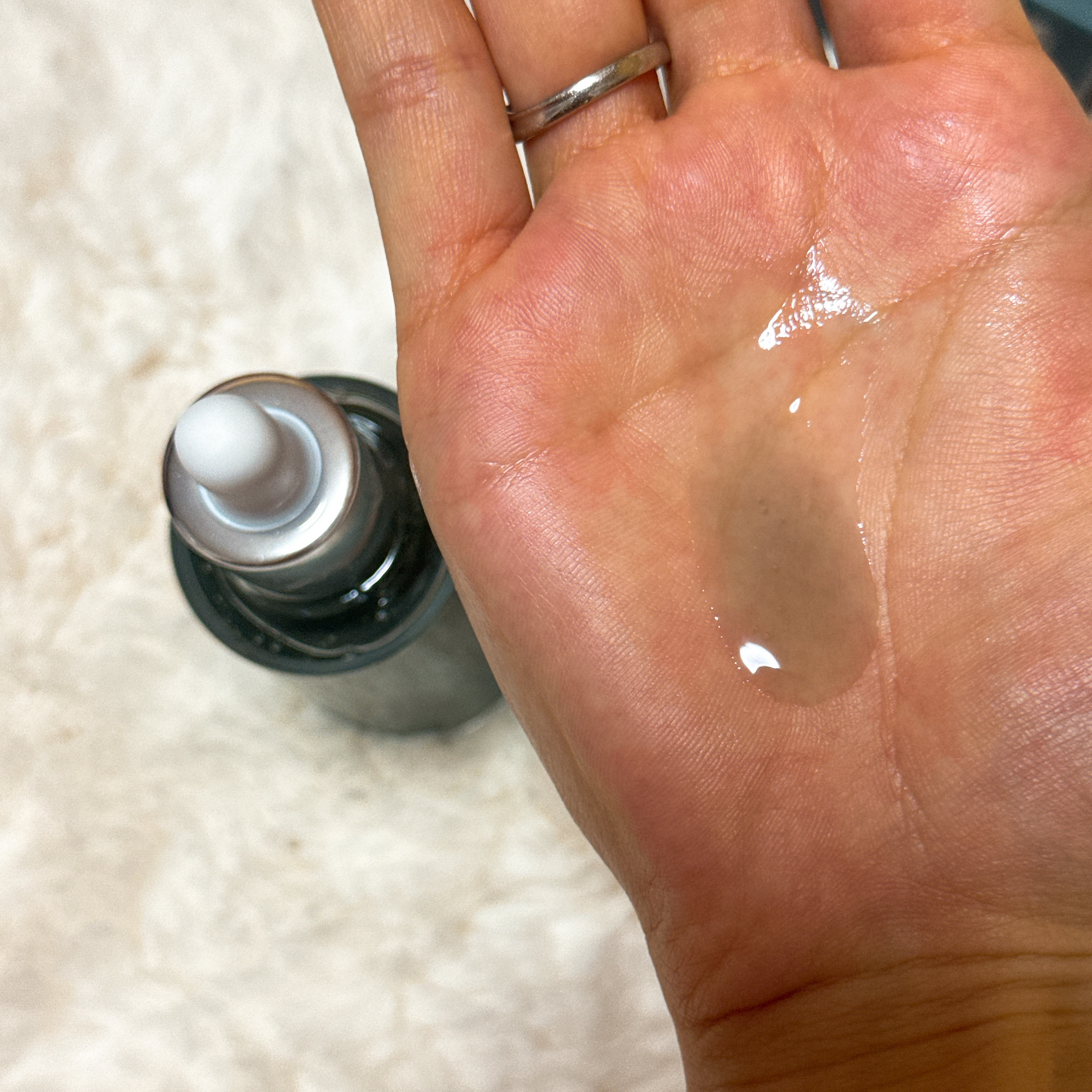 SOOTHE FORTE SERUM/essenciel/ブースター・導入液を使ったクチコミ（2枚目）