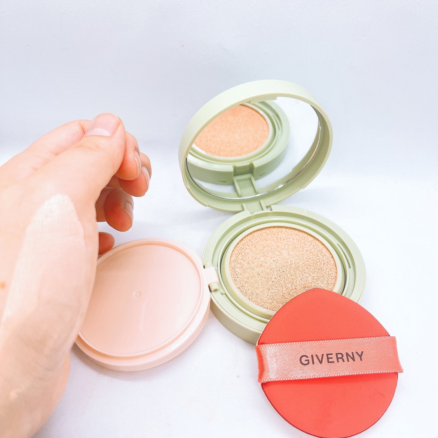 ジヴェルニー 密着カバークッション/GIVERNY/クッションファンデーションを使ったクチコミ(6枚目)