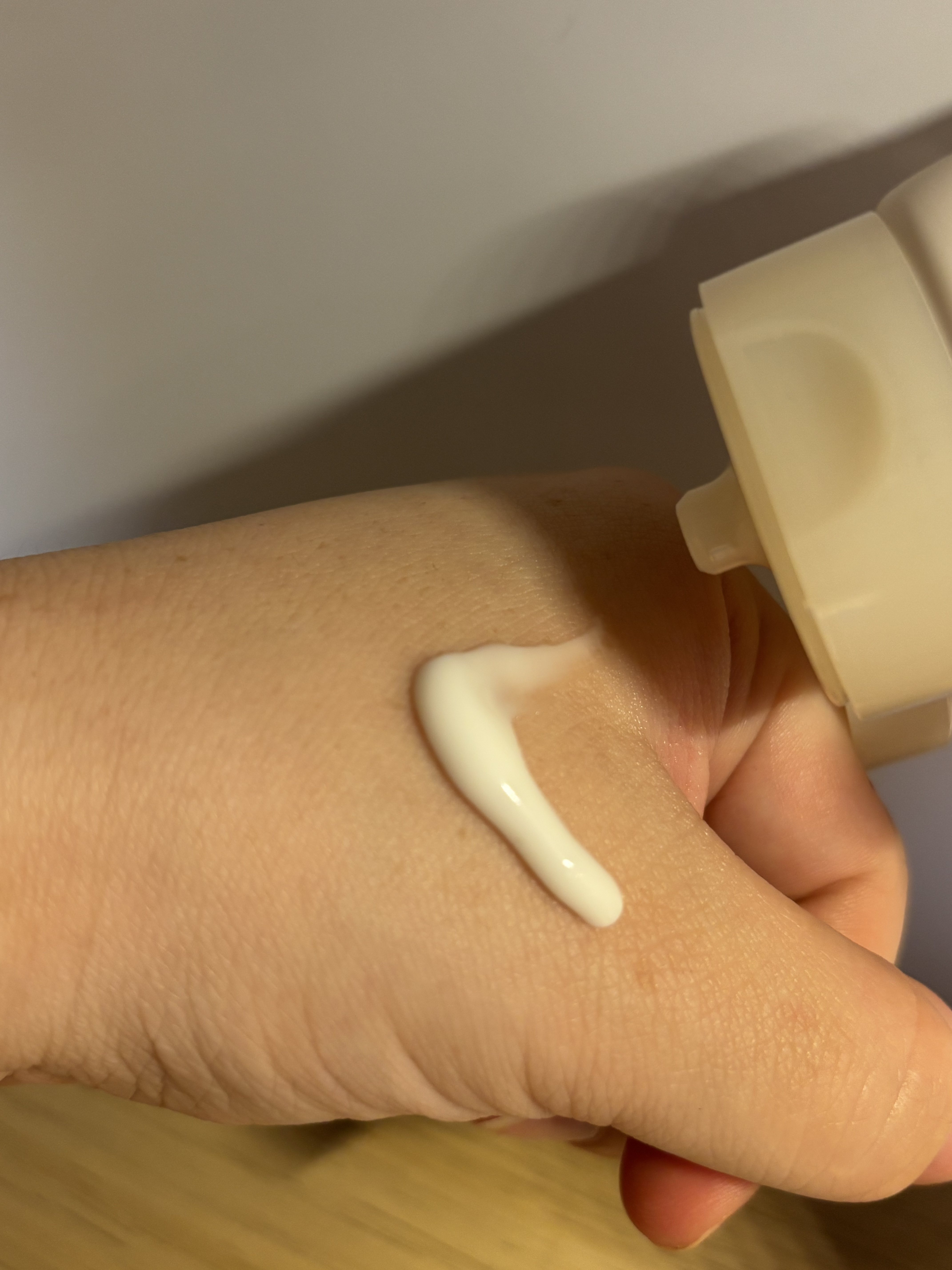 サーモン ケアリング センテラ クリーム /Heve Blue/フェイスクリームを使ったクチコミ（2枚目）