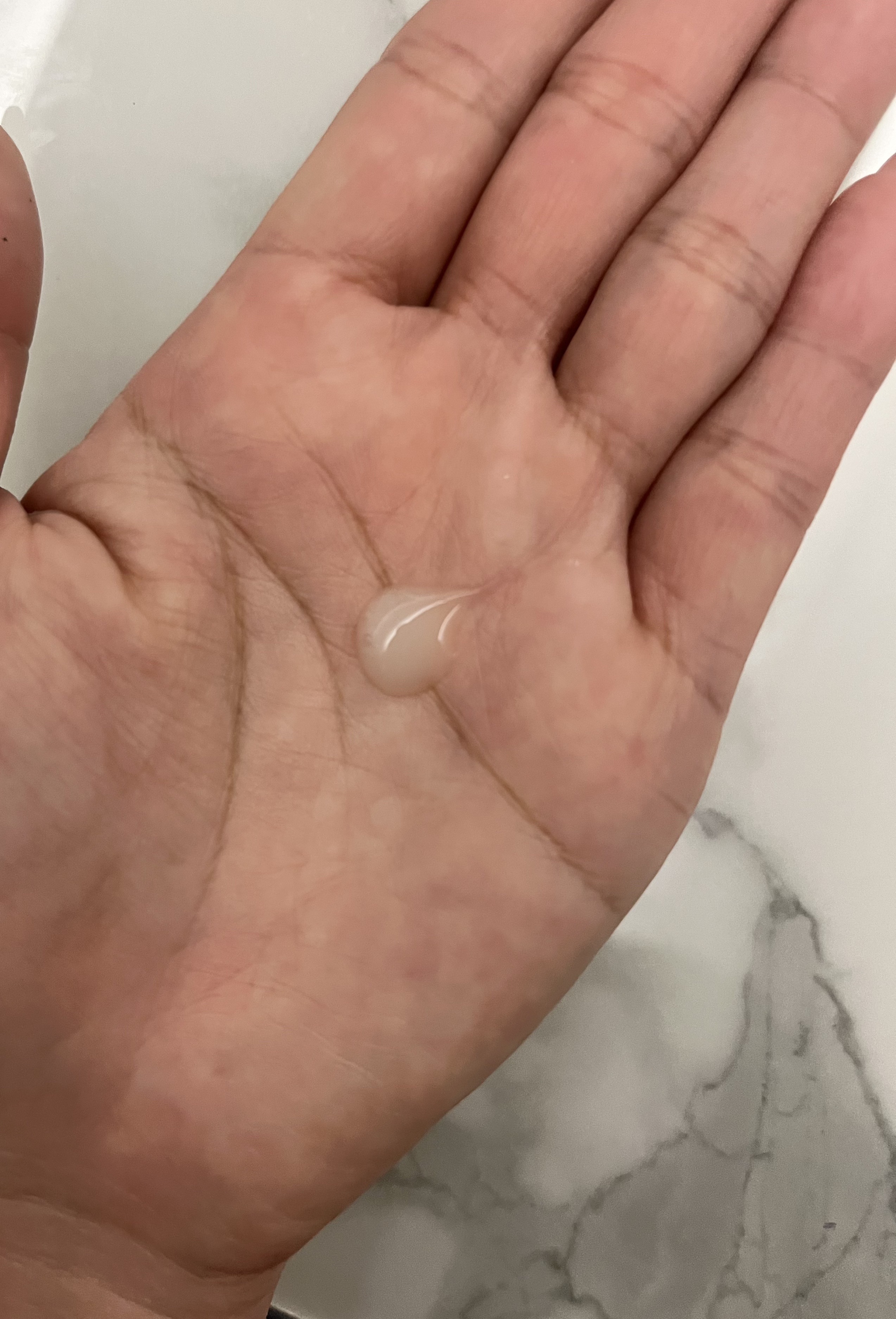 ヨル スキン オーバーナイトセラム モイスト/YOLU/美容液を使ったクチコミ（3枚目）