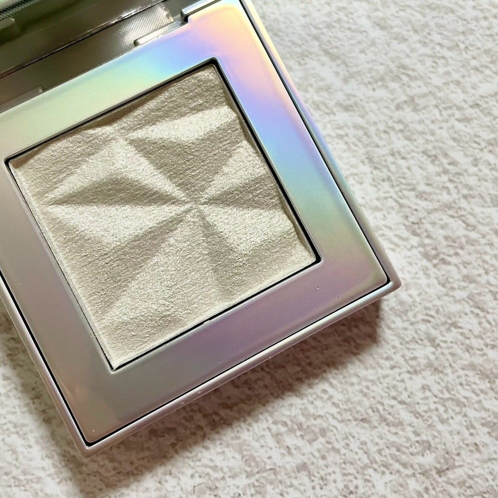 オーロラ ハイライト/LionWell(ライオンウェル)/パウダーハイライトを使ったクチコミ(2枚目)