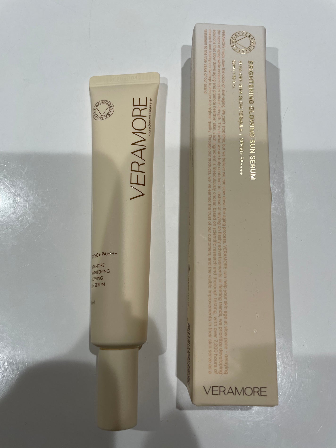 VERAMORE BRIGHTENING GLOWING SUN SERUM/VERAMORE/日焼け止めローションを使ったクチコミ(1枚目)