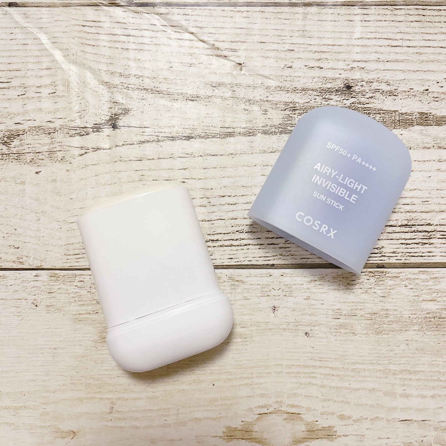 エアリーライト 透明UVスティック/COSRX/日焼け止めスティックを使ったクチコミ(2枚目)