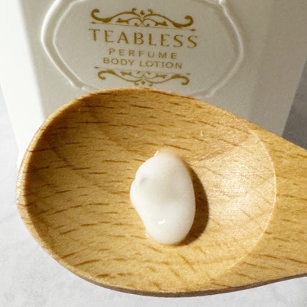 パフュームボディローション リリィムスクホワイトティー/TEABLESS/ボディローションを使ったクチコミ(2枚目)