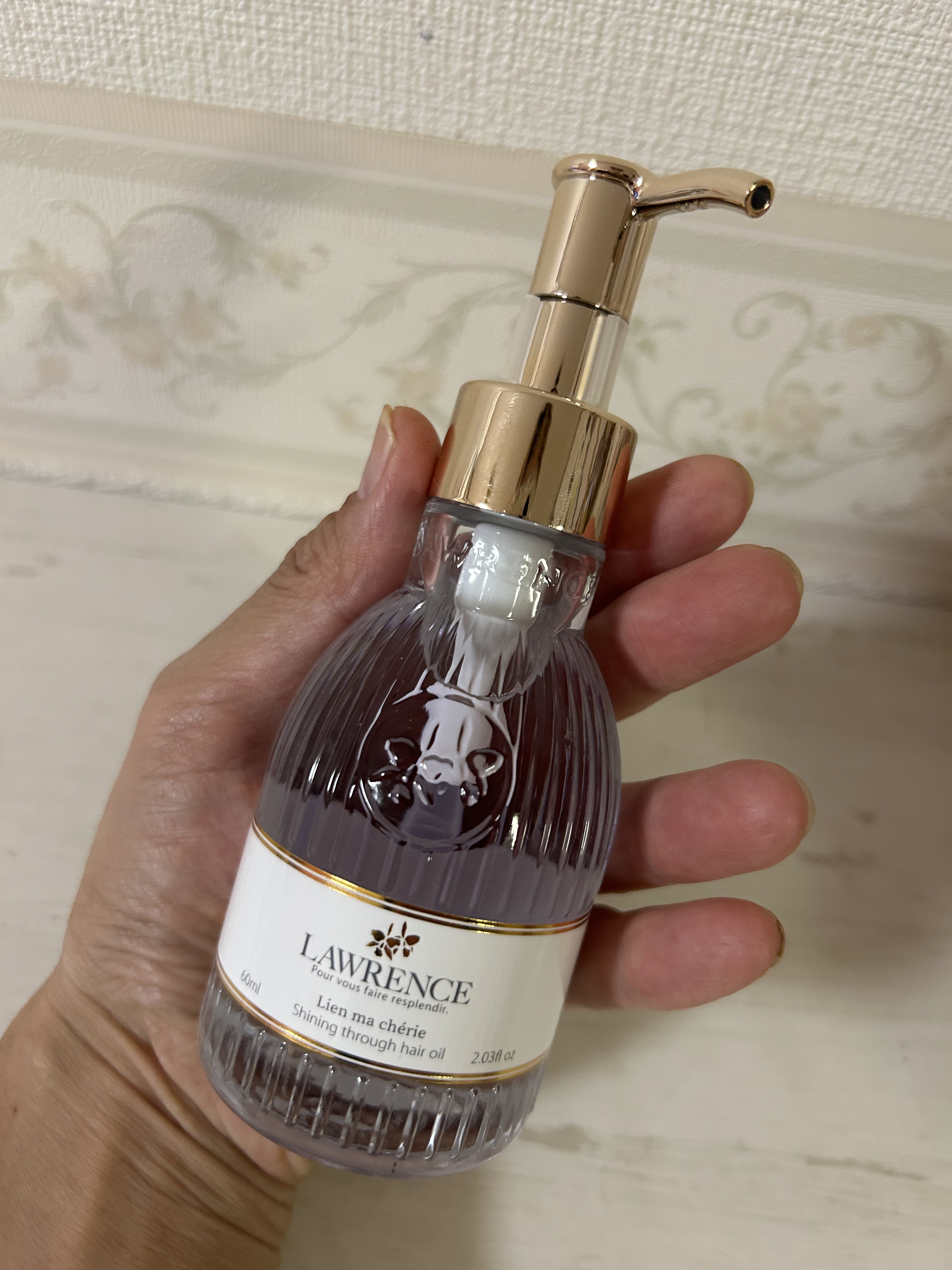 ロウレンス シャイニングスルーヘアオイル リアンマシェリ（レイヤードモイストタイプ）/ロウレンス /ヘアオイルを使ったクチコミ（2枚目）