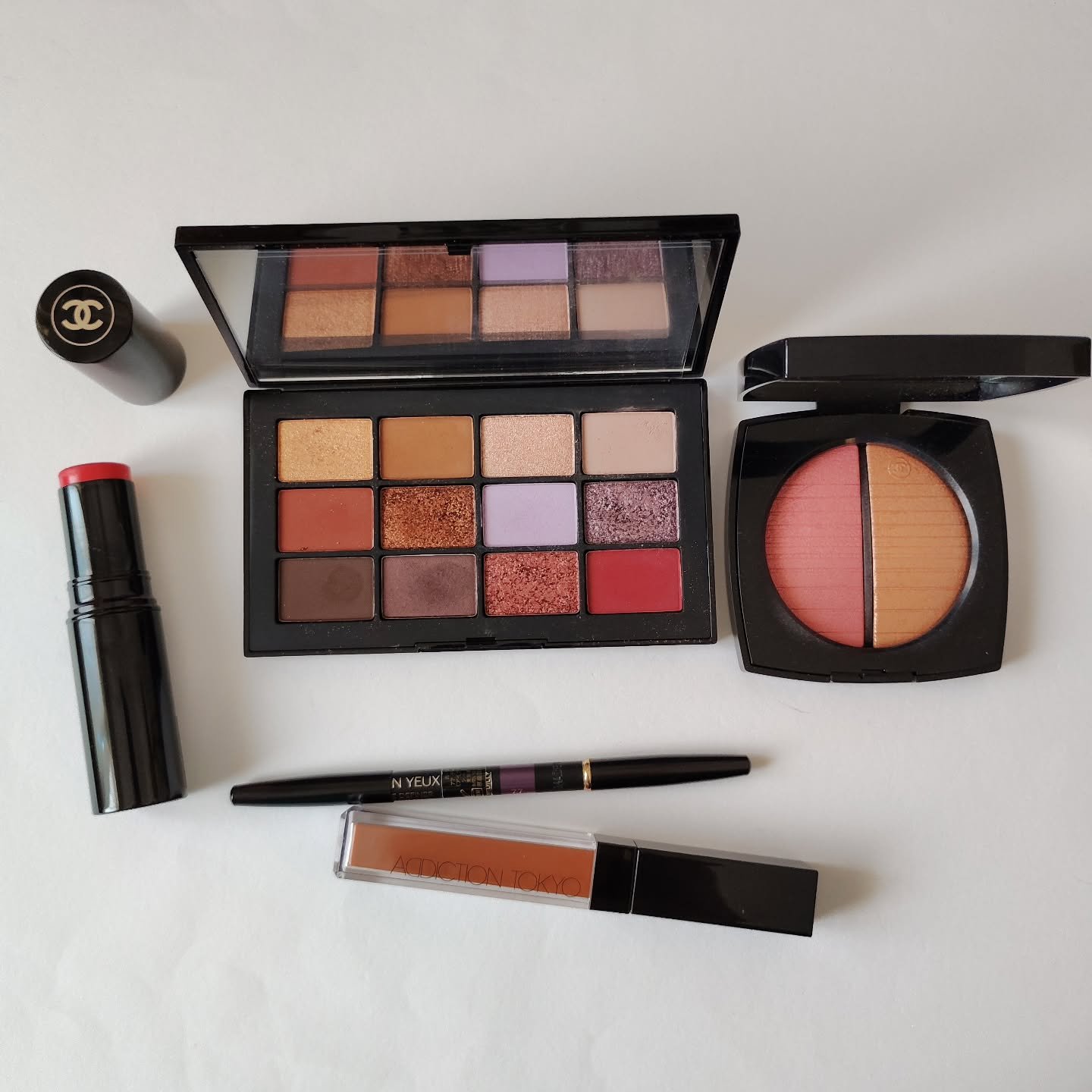 レベージュヘルシーゴールデングロウパウダー/CHANEL/パウダーチークを使ったクチコミ（1枚目）