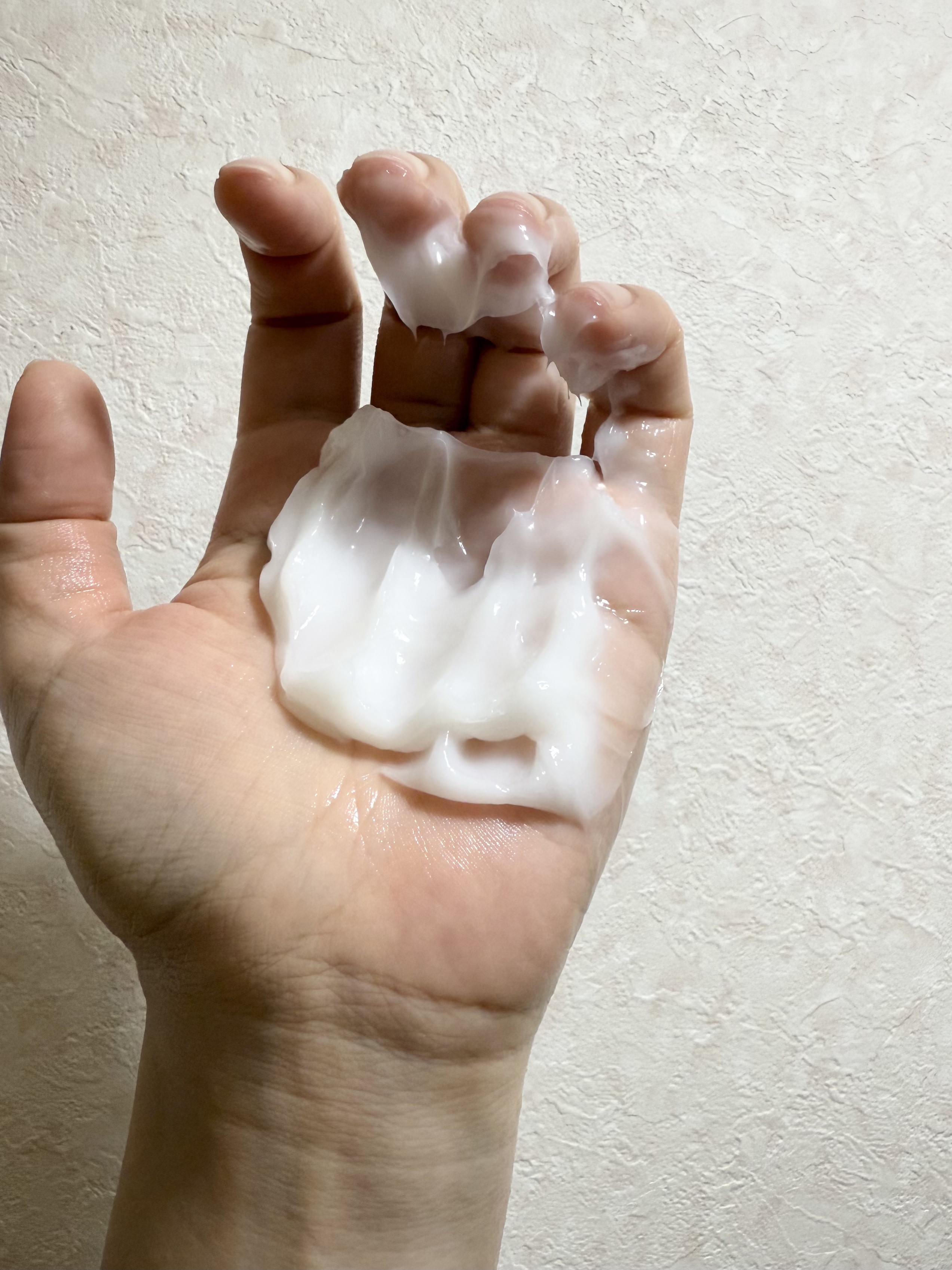 ヨル　リラックスナイトリペアジェルヘアマスク/YOLU/ヘアマスク・ヘアパックを使ったクチコミ（3枚目）