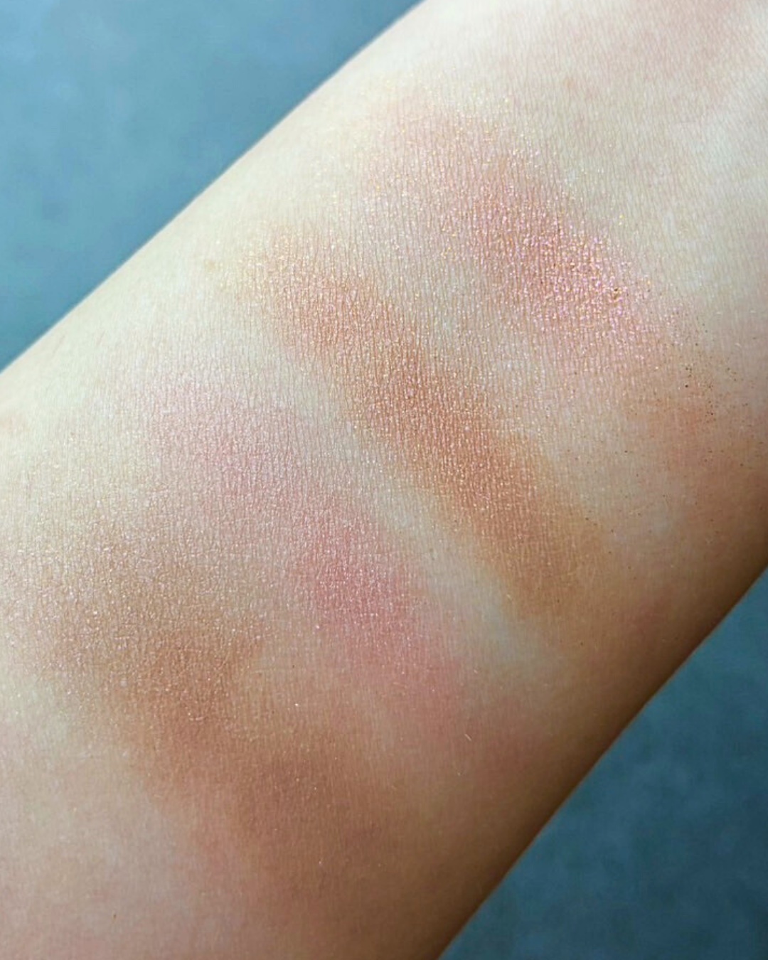 トーン ペタル フロート アイパレット/to/one/アイシャドウパレットを使ったクチコミ（3枚目）