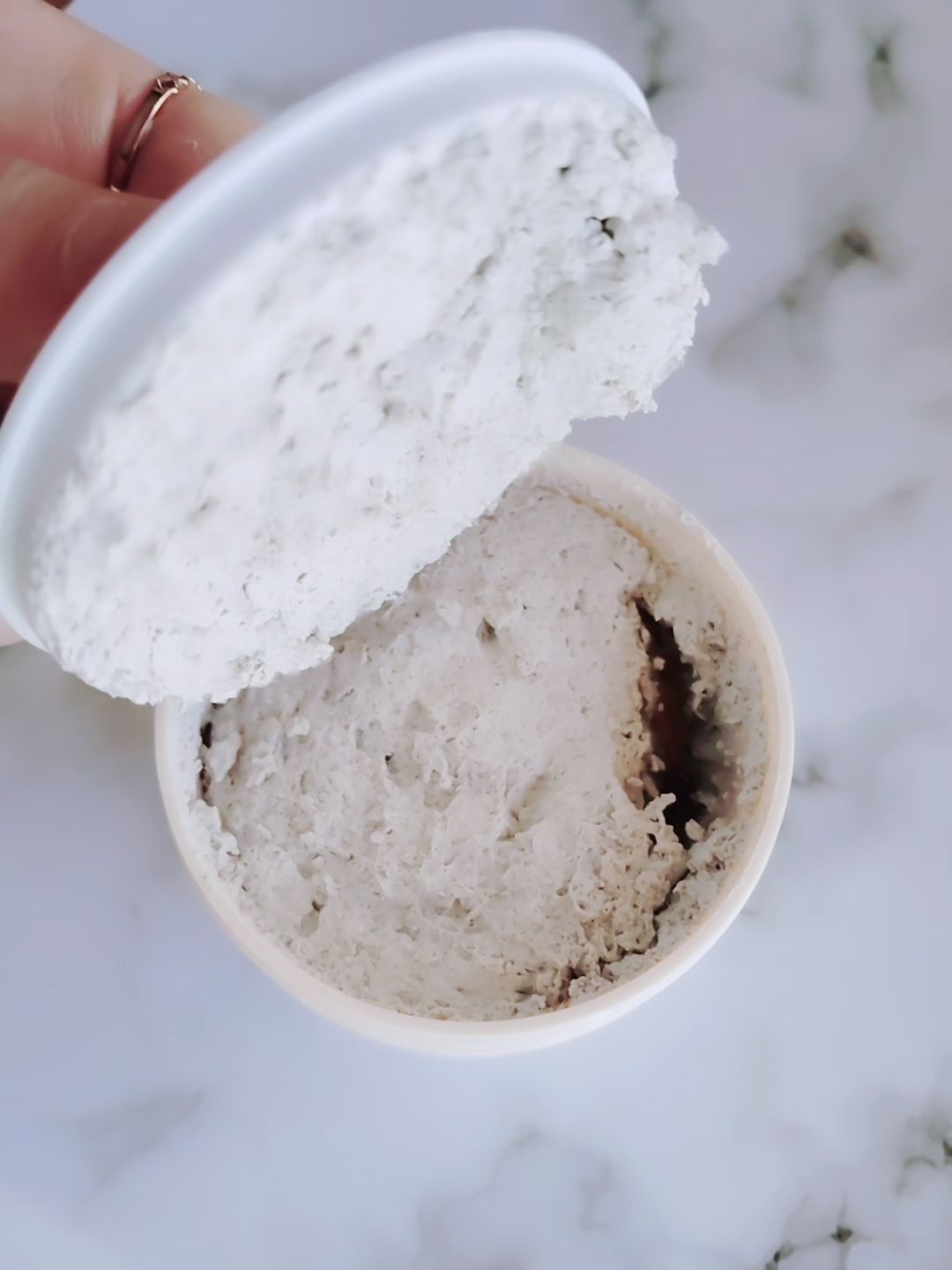 ブレミッシュバブルマッドマスク/PAPA RECIPE/スクラブ・ゴマージュを使ったクチコミ（2枚目）