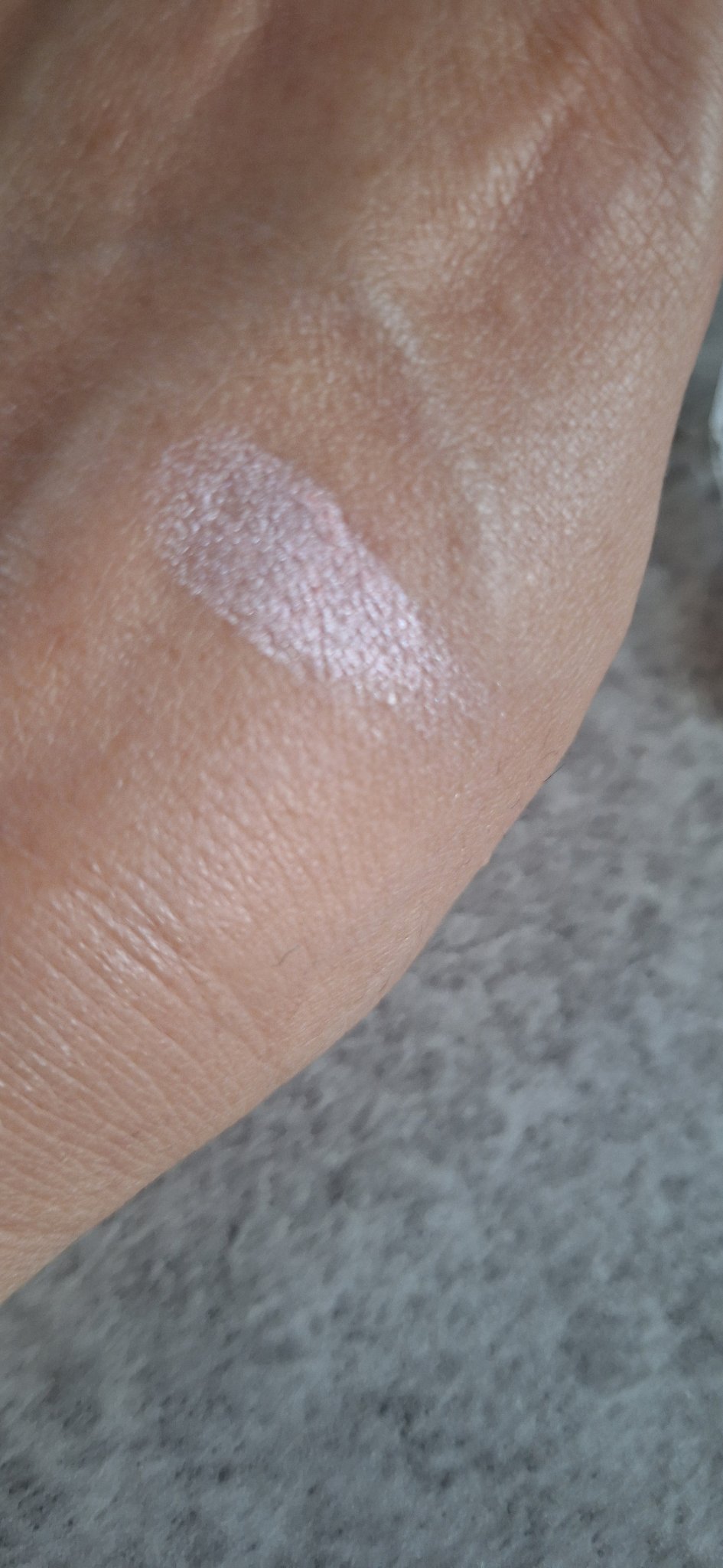 うるみハイライター トゥインクルミニ/muice/パウダーハイライトを使ったクチコミ（3枚目）